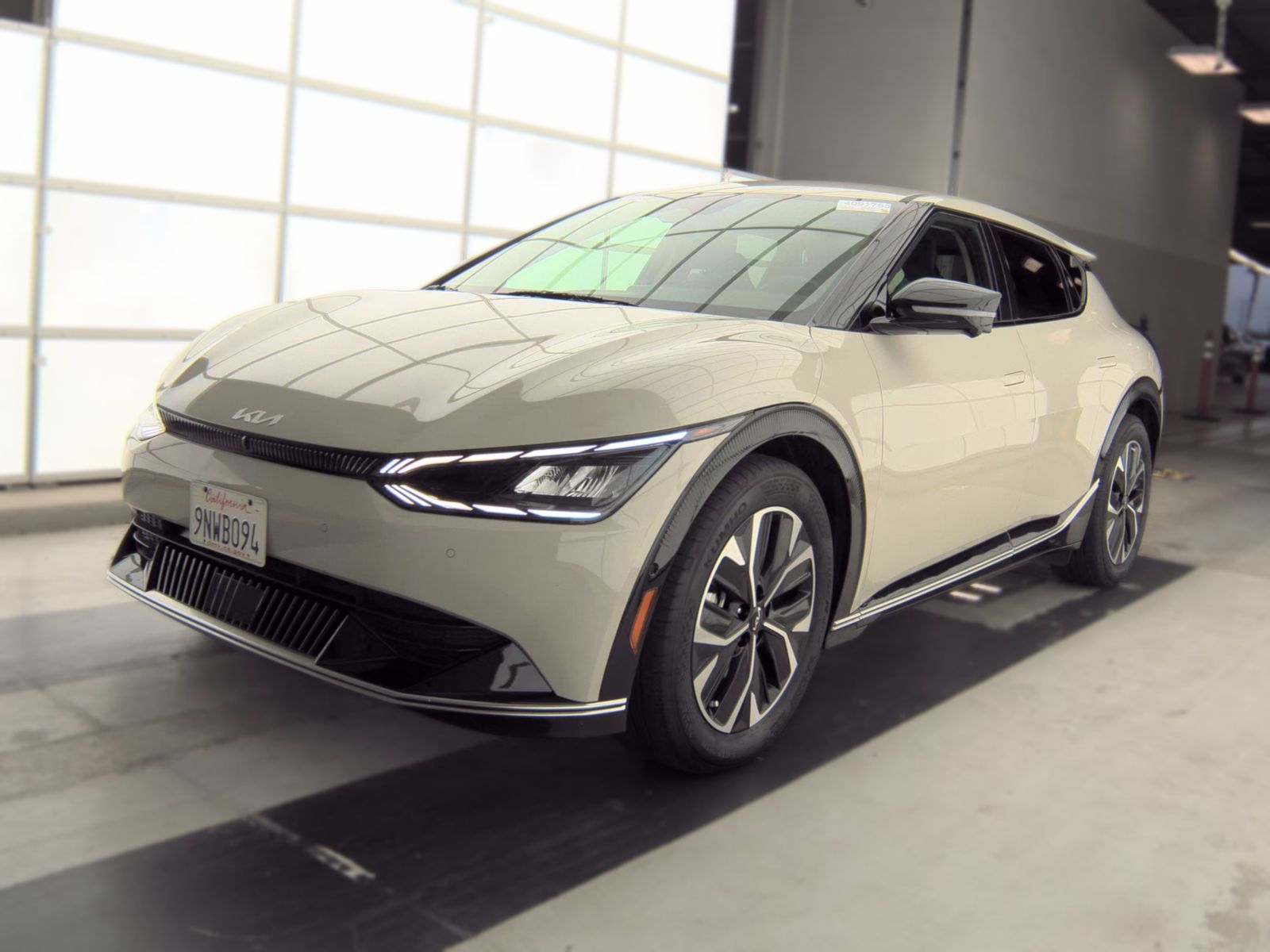 2024 KIA EV6 Wind - 1