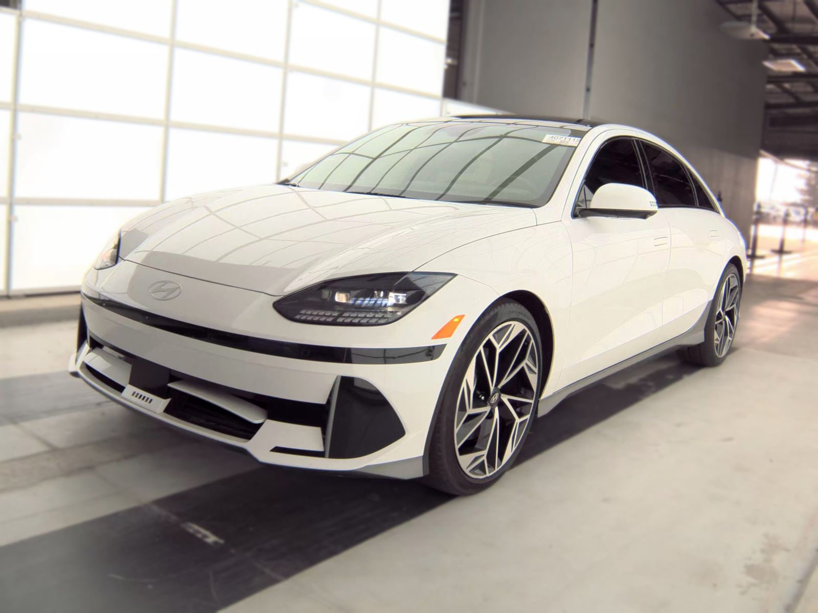 2023 HYUNDAI IONIQ 6 Limited - 1