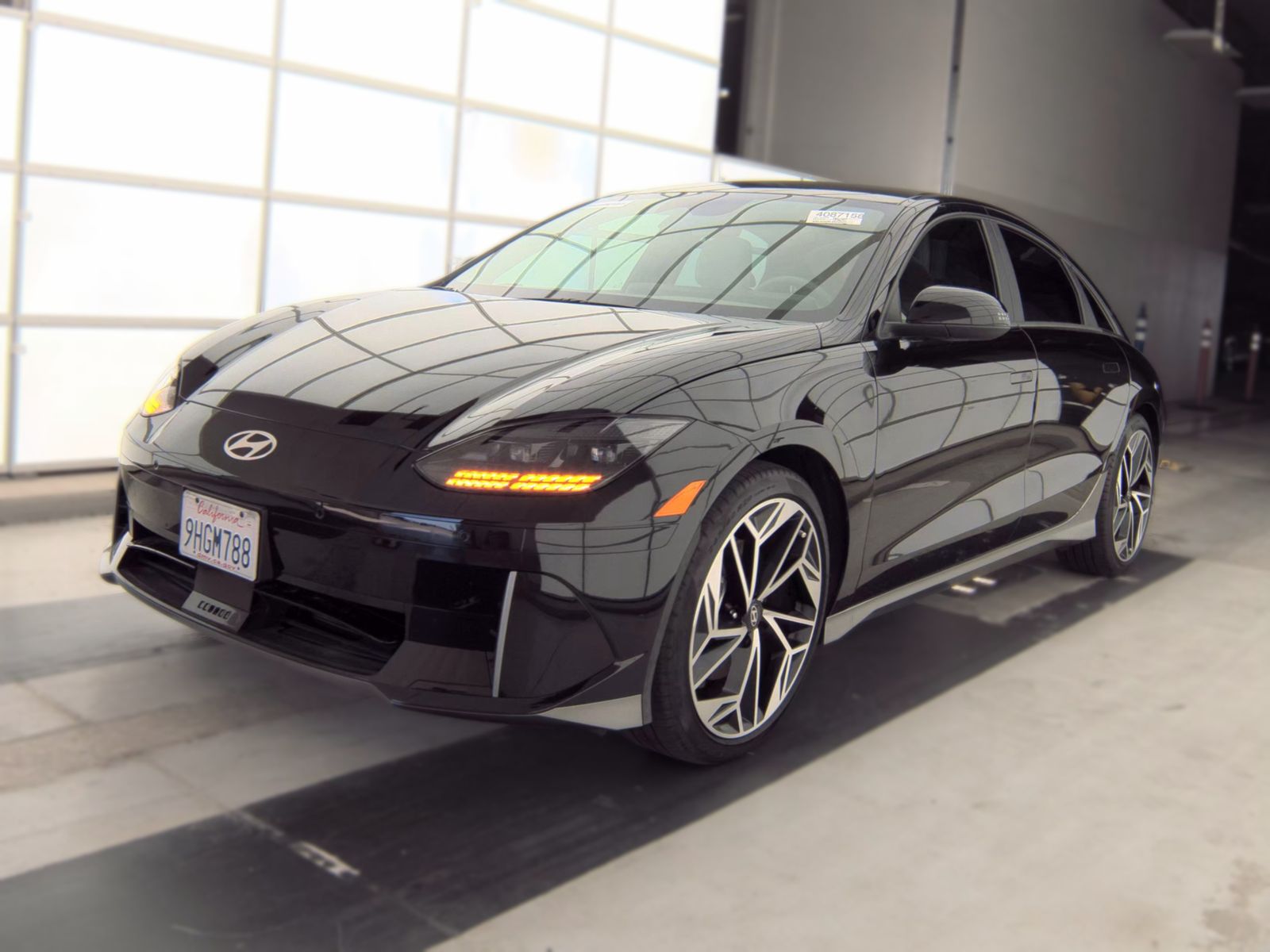 2023 HYUNDAI IONIQ 6 SEL - 1
