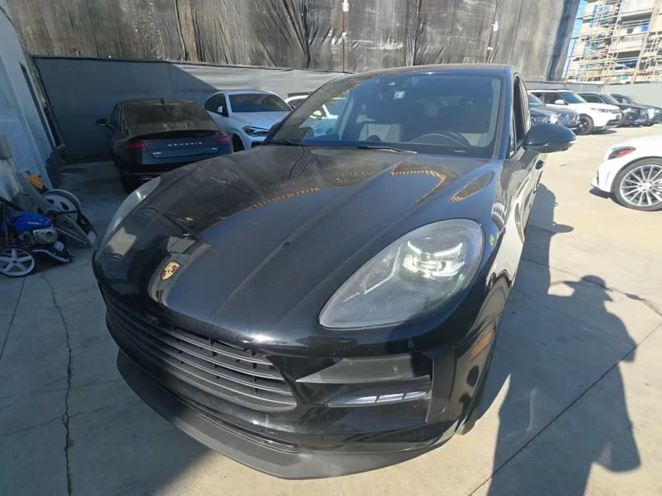 2019 PORSCHE MACAN Base - 1