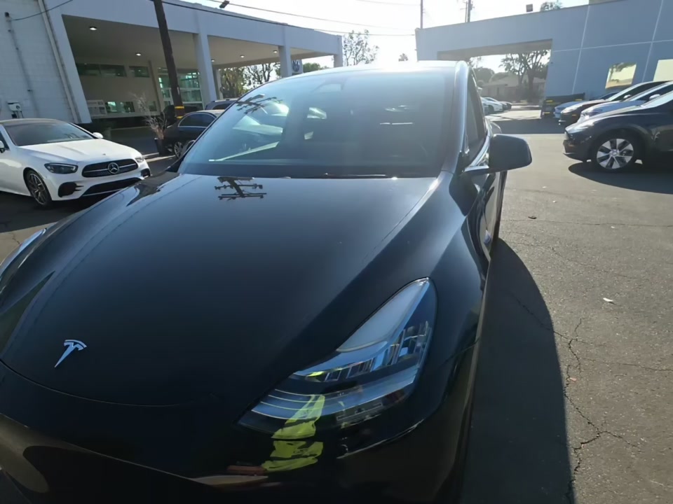 2023 TESLA MODEL Y LONG Range - 1