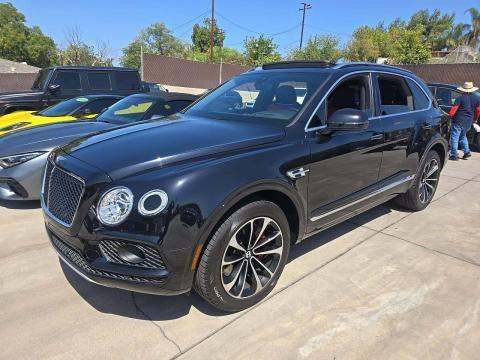 2020 BENTLEY BENTAYGA V8 - 1