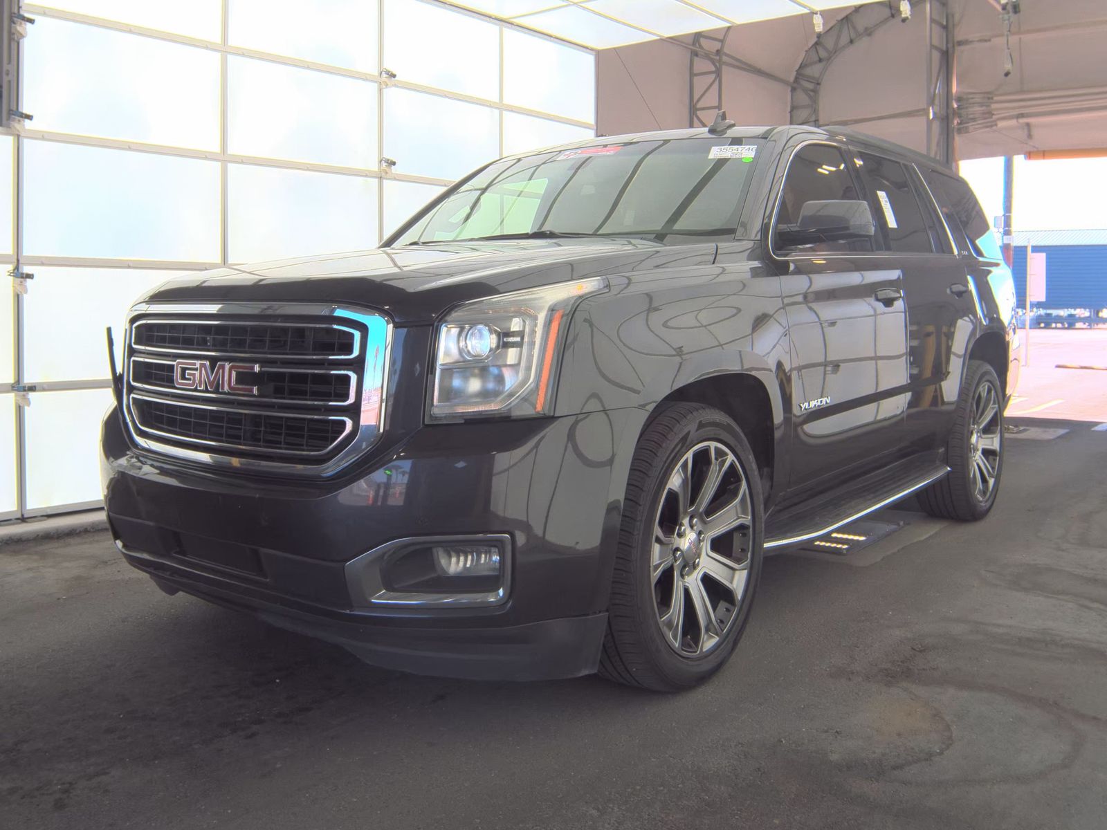 2018 GMC YUKON SLE - 1