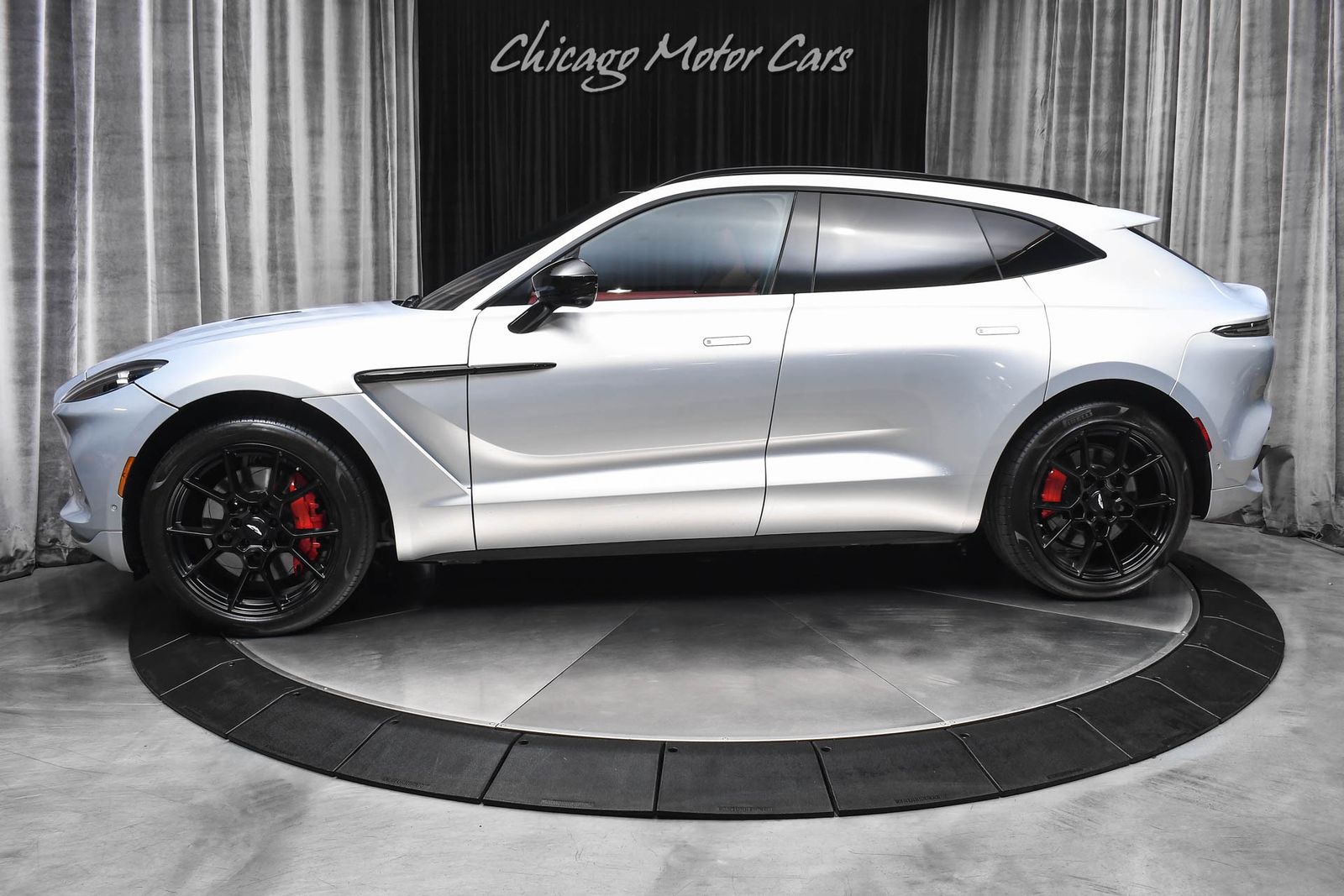 2022 ASTON MARTIN DBX Base - 1