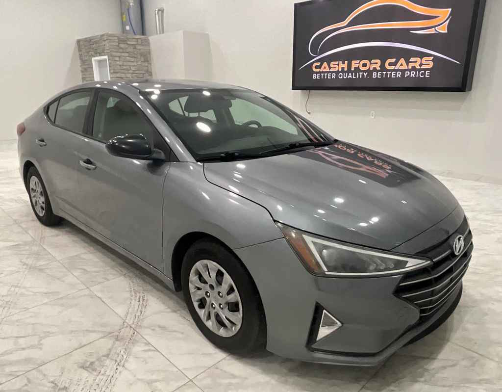 2019 HYUNDAI ELANTRA SE - 1