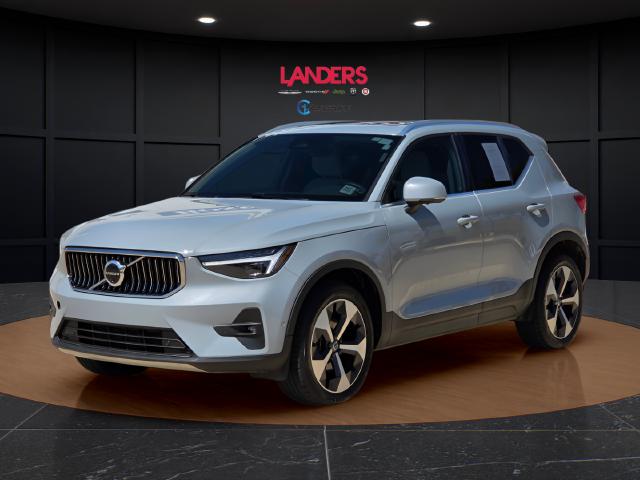 2024 VOLVO XC40 B5 Plus - 1