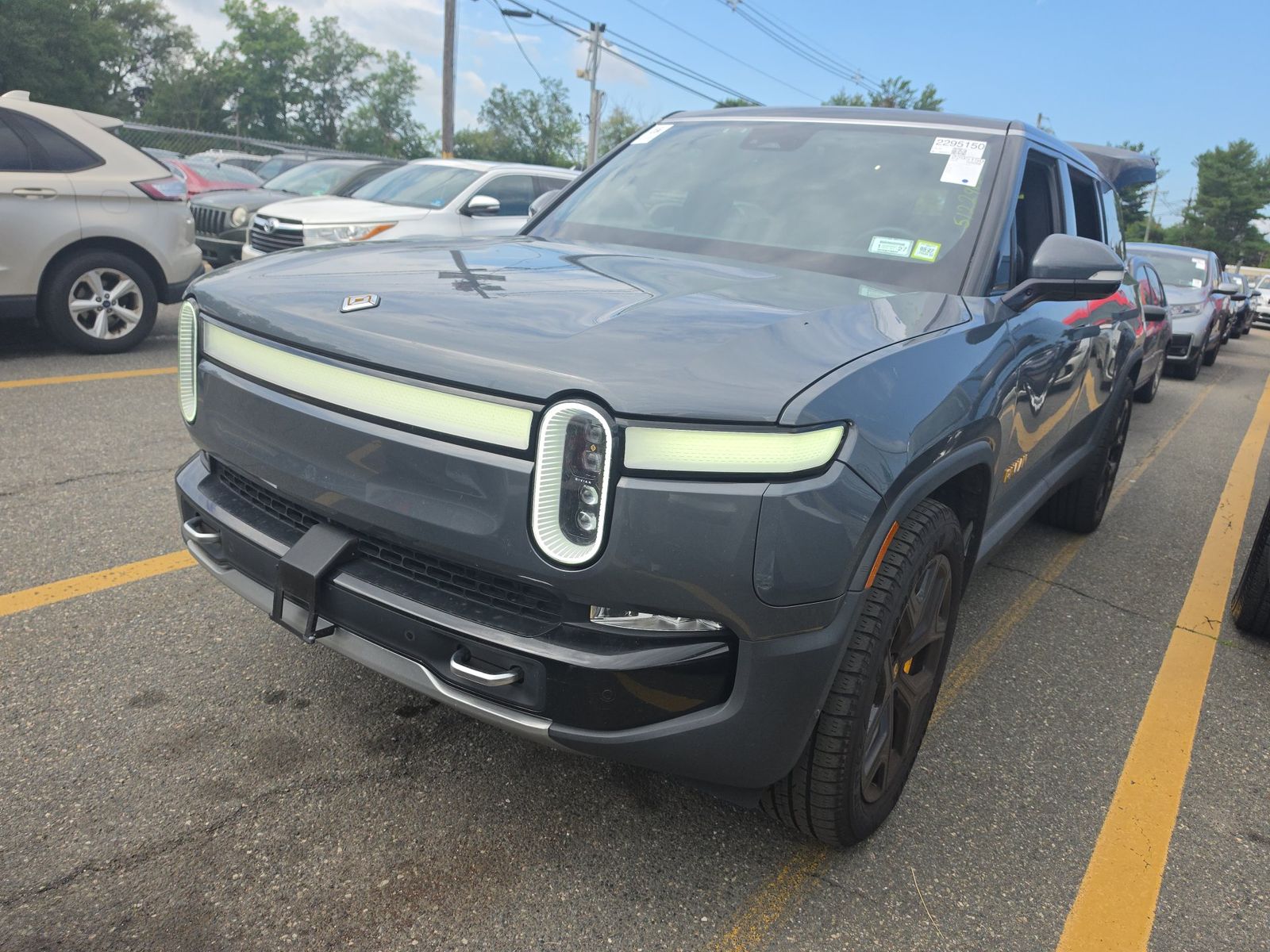 2022 RIVIAN R1S LAUNCH Edition - 1