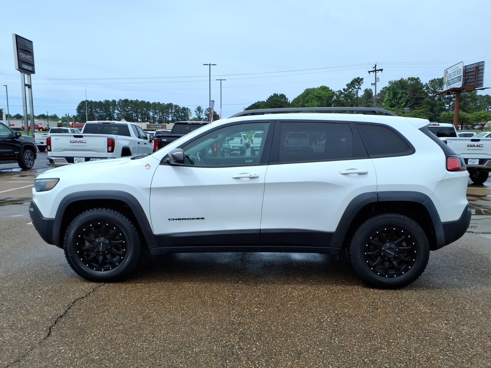 2019 JEEP CHEROKEE Trailhawk - 1