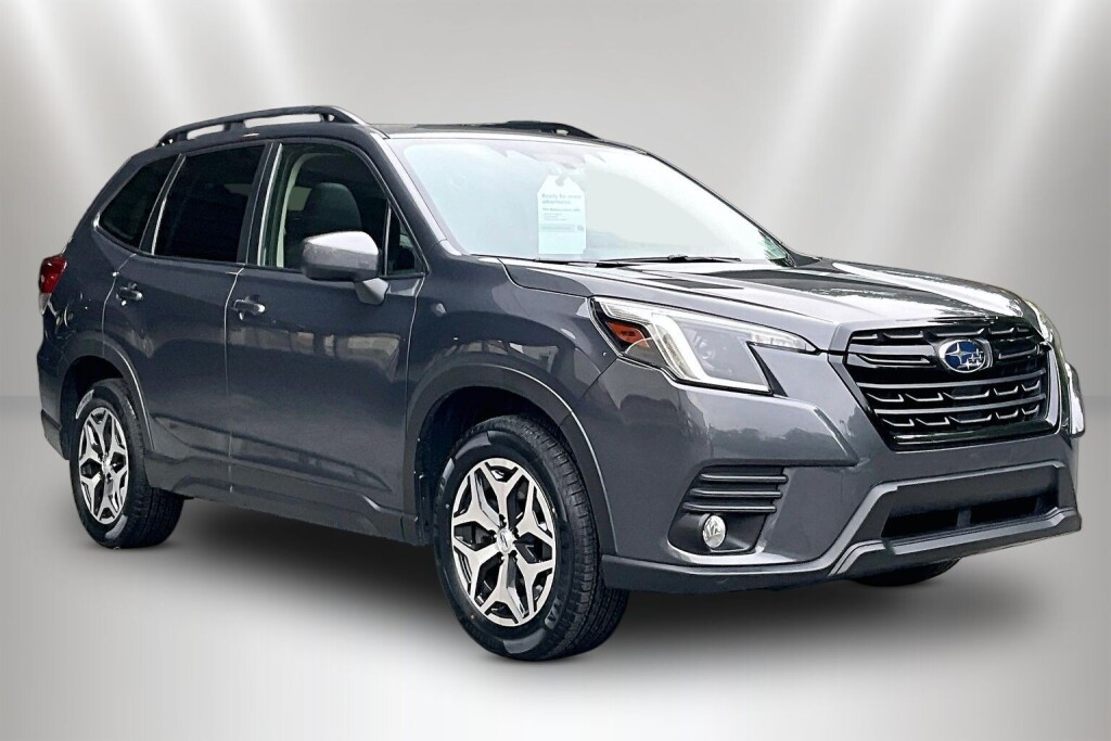 2023 SUBARU FORESTER Premium - 1