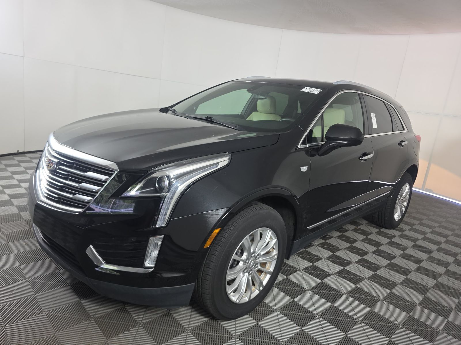 2019 CADILLAC XT5 Base - 1