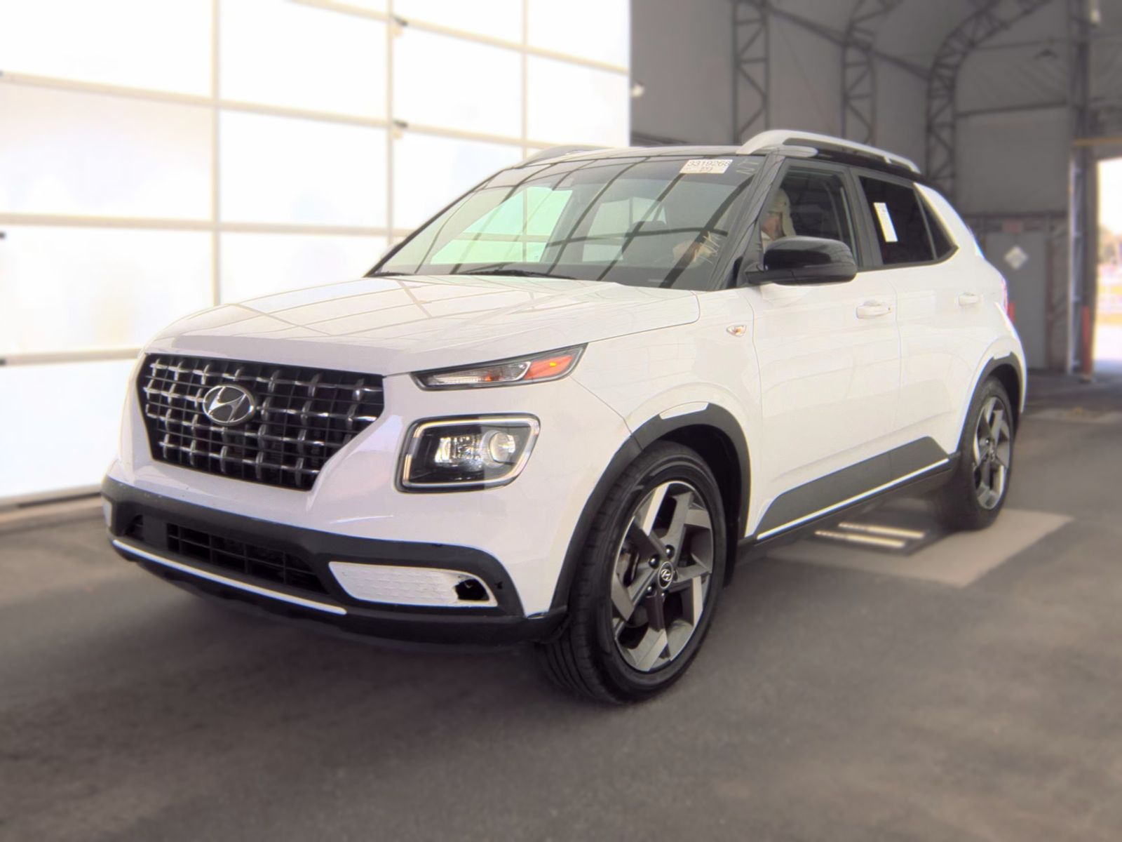 2022 HYUNDAI VENUE Limited - 1