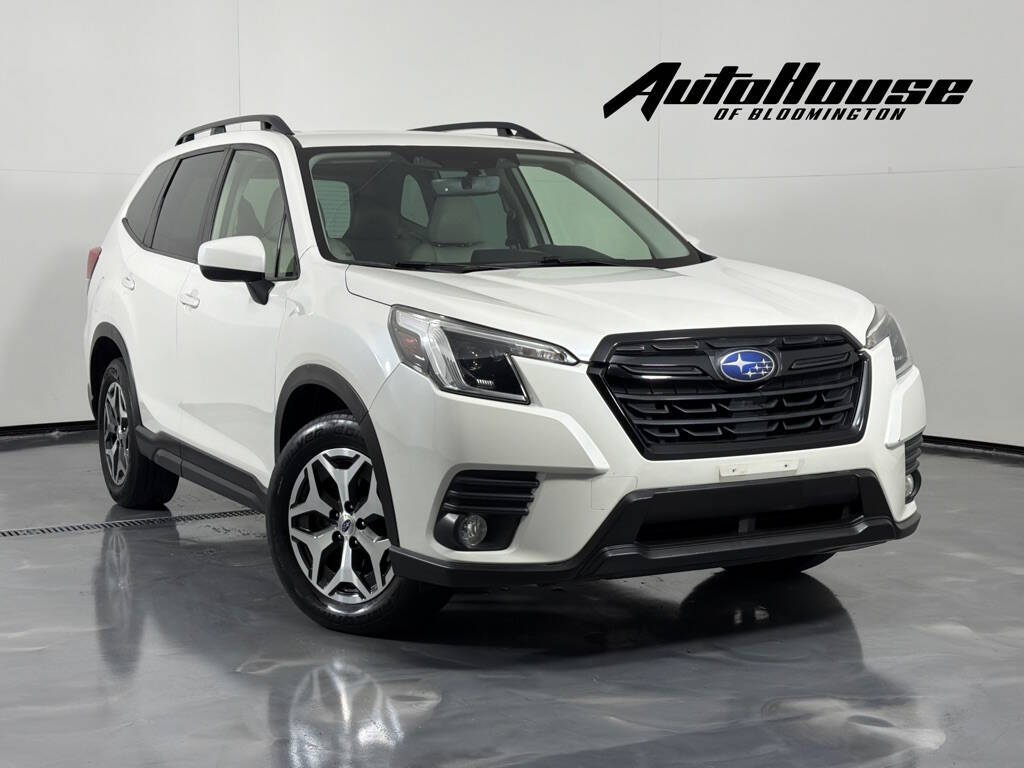2022 SUBARU FORESTER Premium - 1