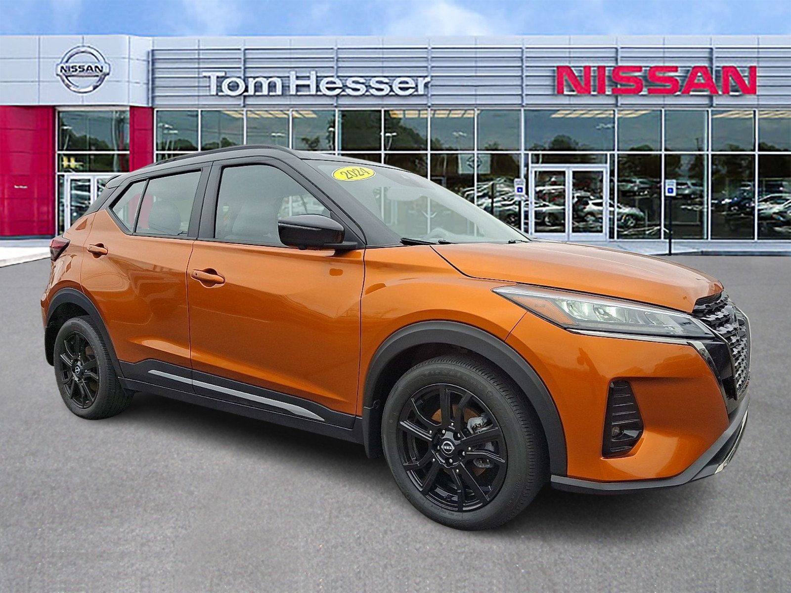 2024 NISSAN KICKS SR - 1