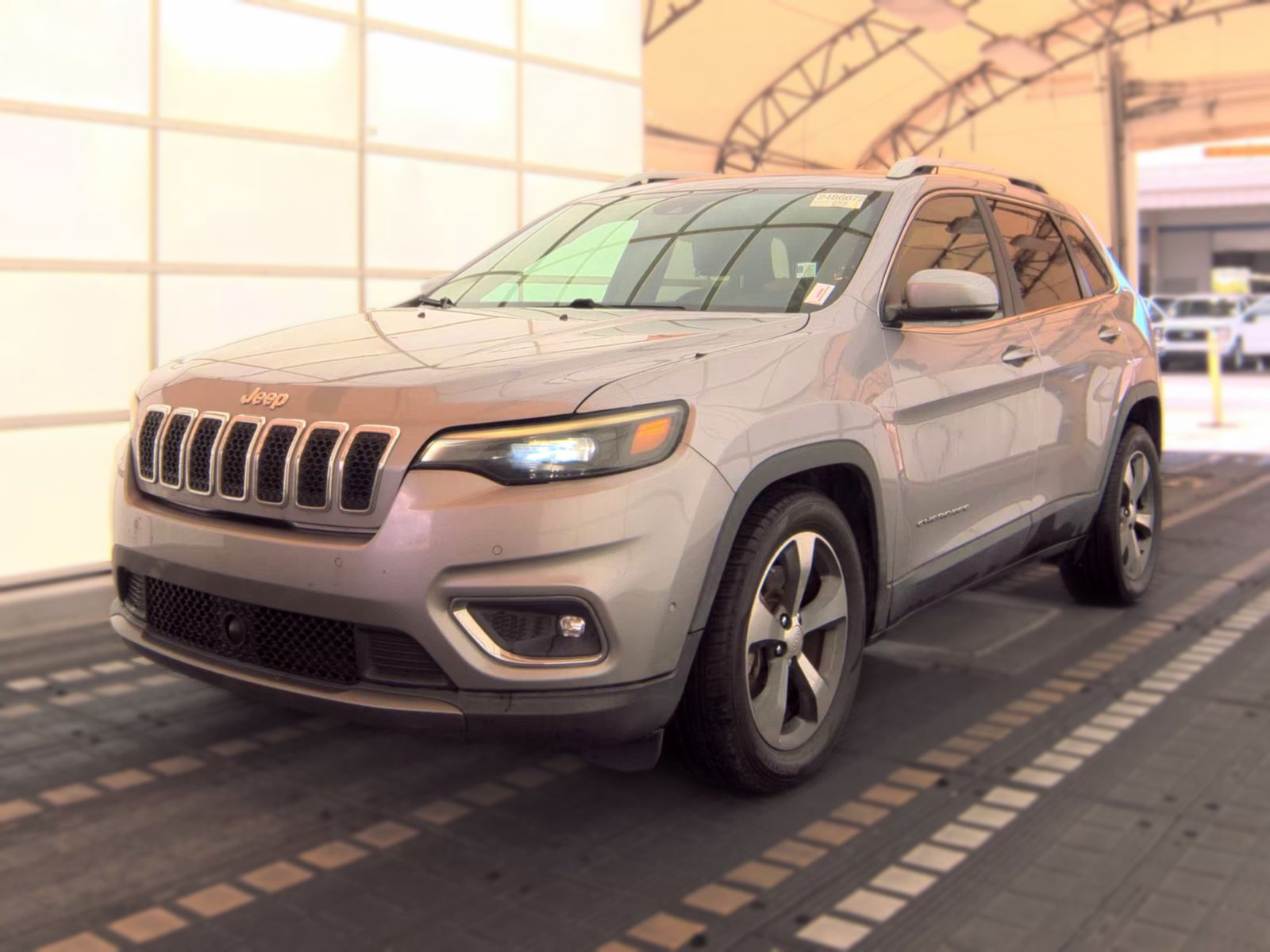 2019 JEEP CHEROKEE Limited - 1