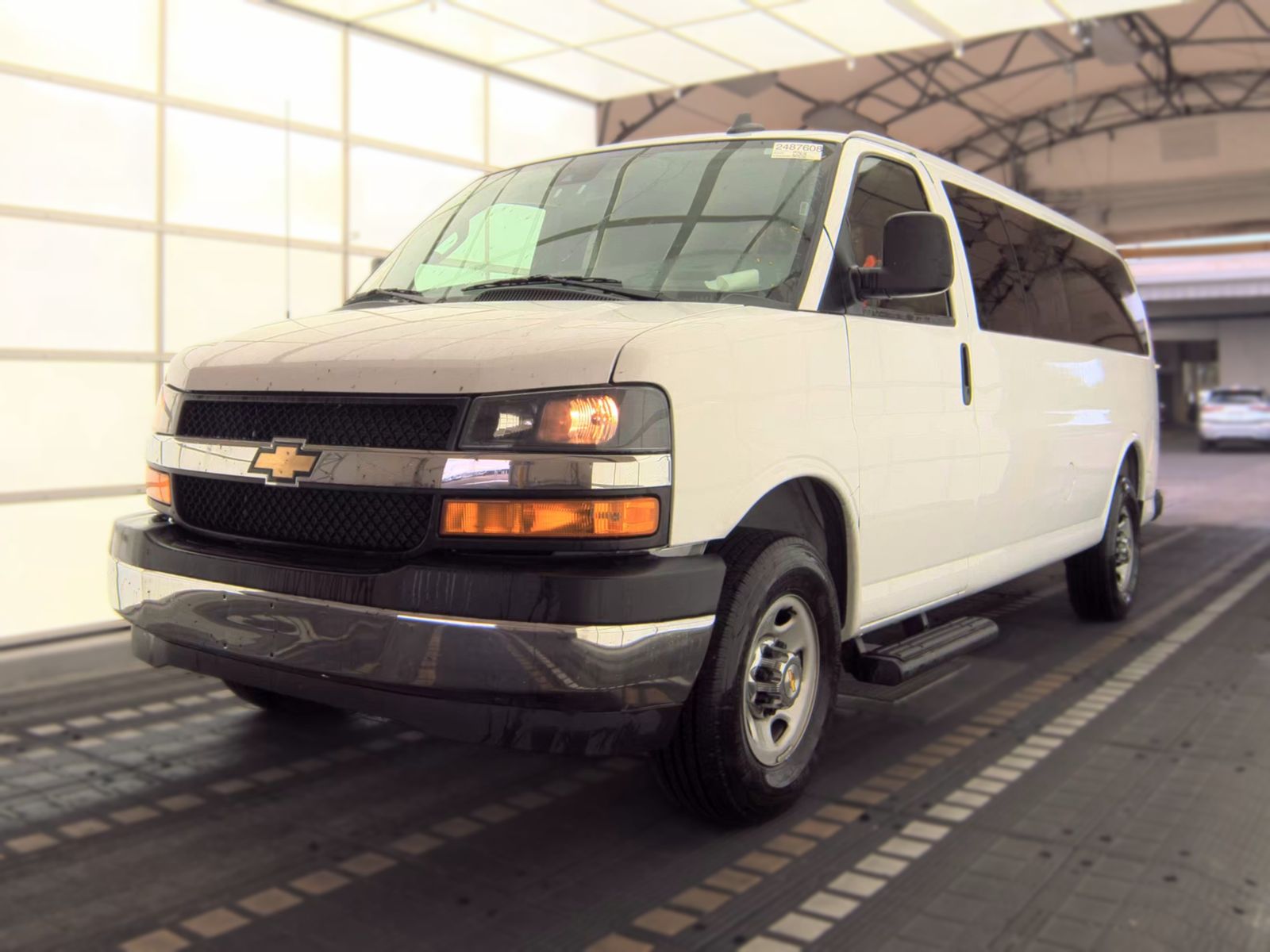2025 CHEVROLET EXPRESS 3500 LT - 1