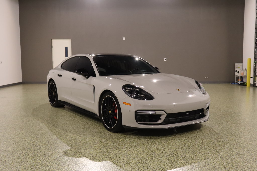 2022 PORSCHE PANAMERA GTS - 1