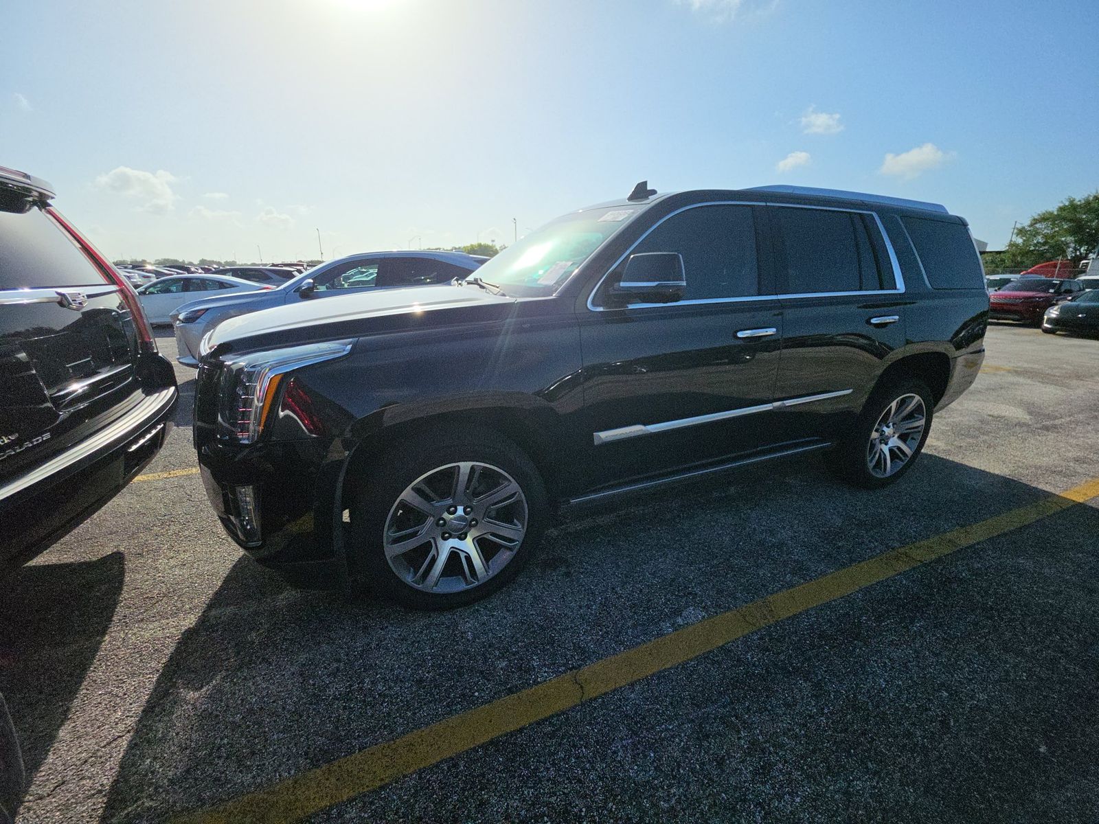 2019 CADILLAC ESCALADE PREMIUM Luxury - 1