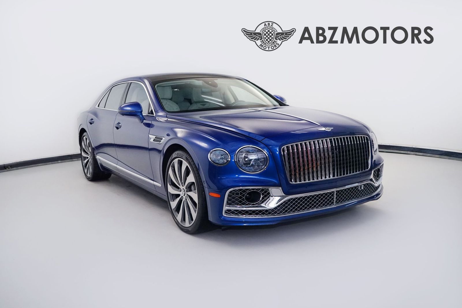 2022 BENTLEY FLYING SPUR V8 - 1
