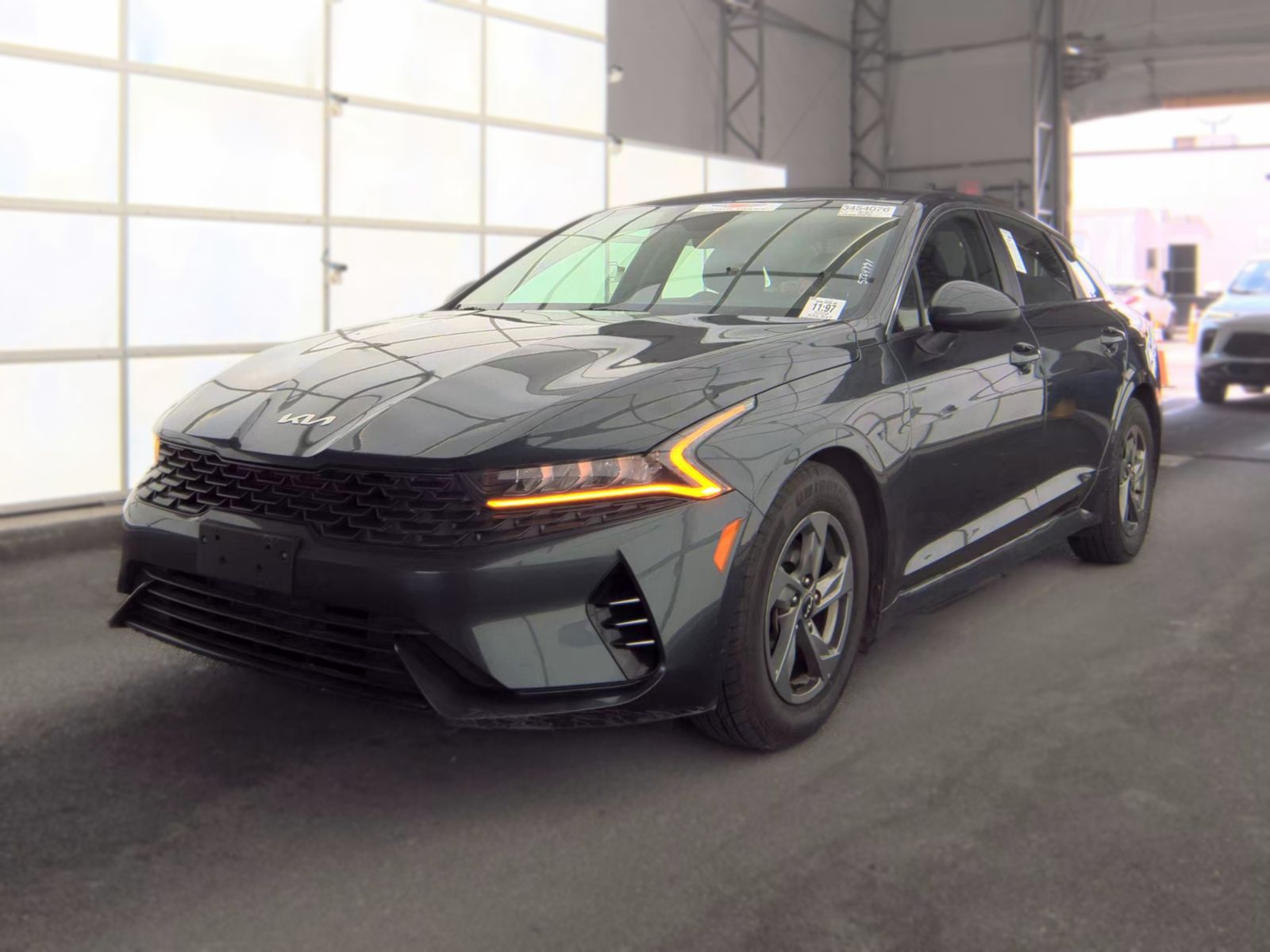 2022 KIA K5 LXS - 1