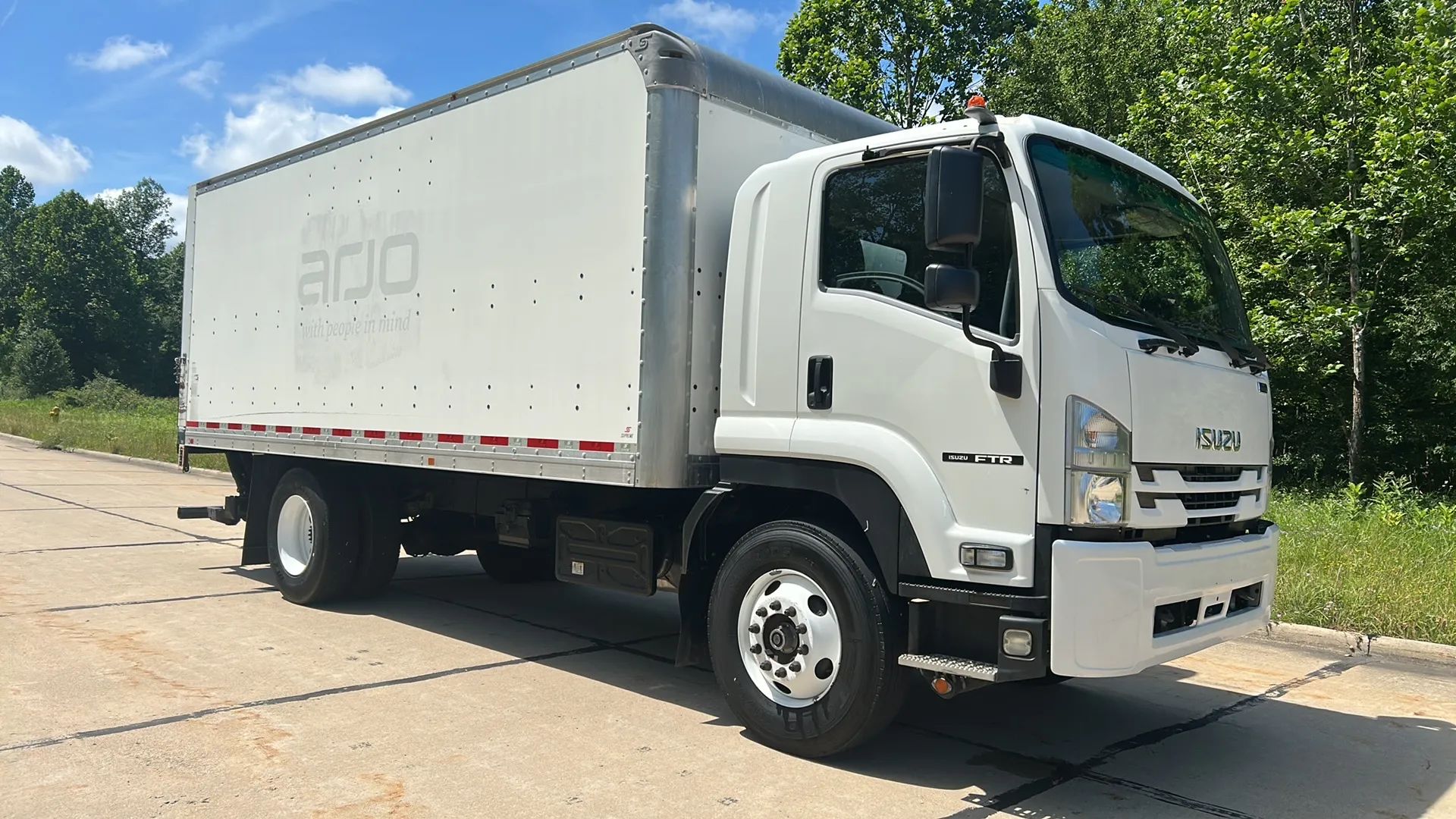 2019 ISUZU FTR Base - 1