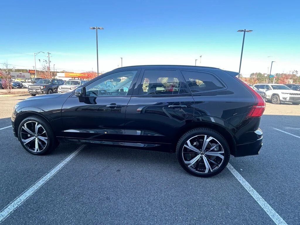 2023 VOLVO XC60 B6 Ultimate - 1