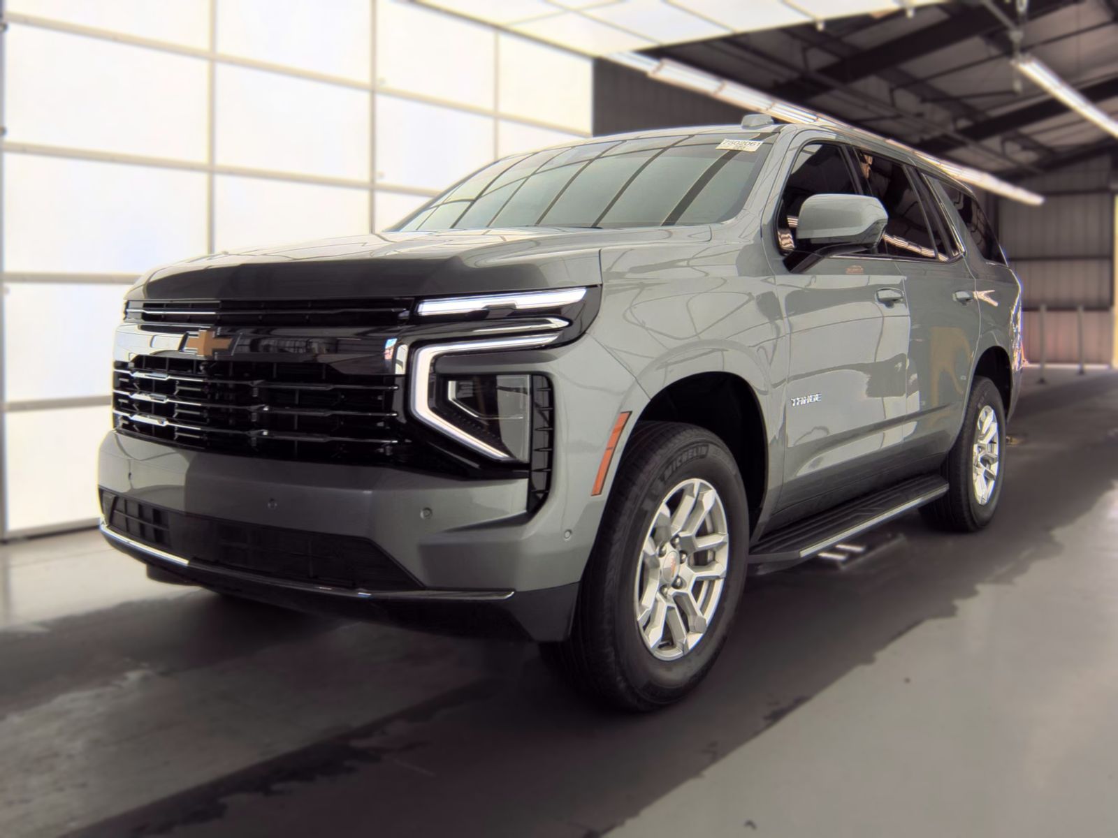 2025 CHEVROLET TAHOE LT - 1