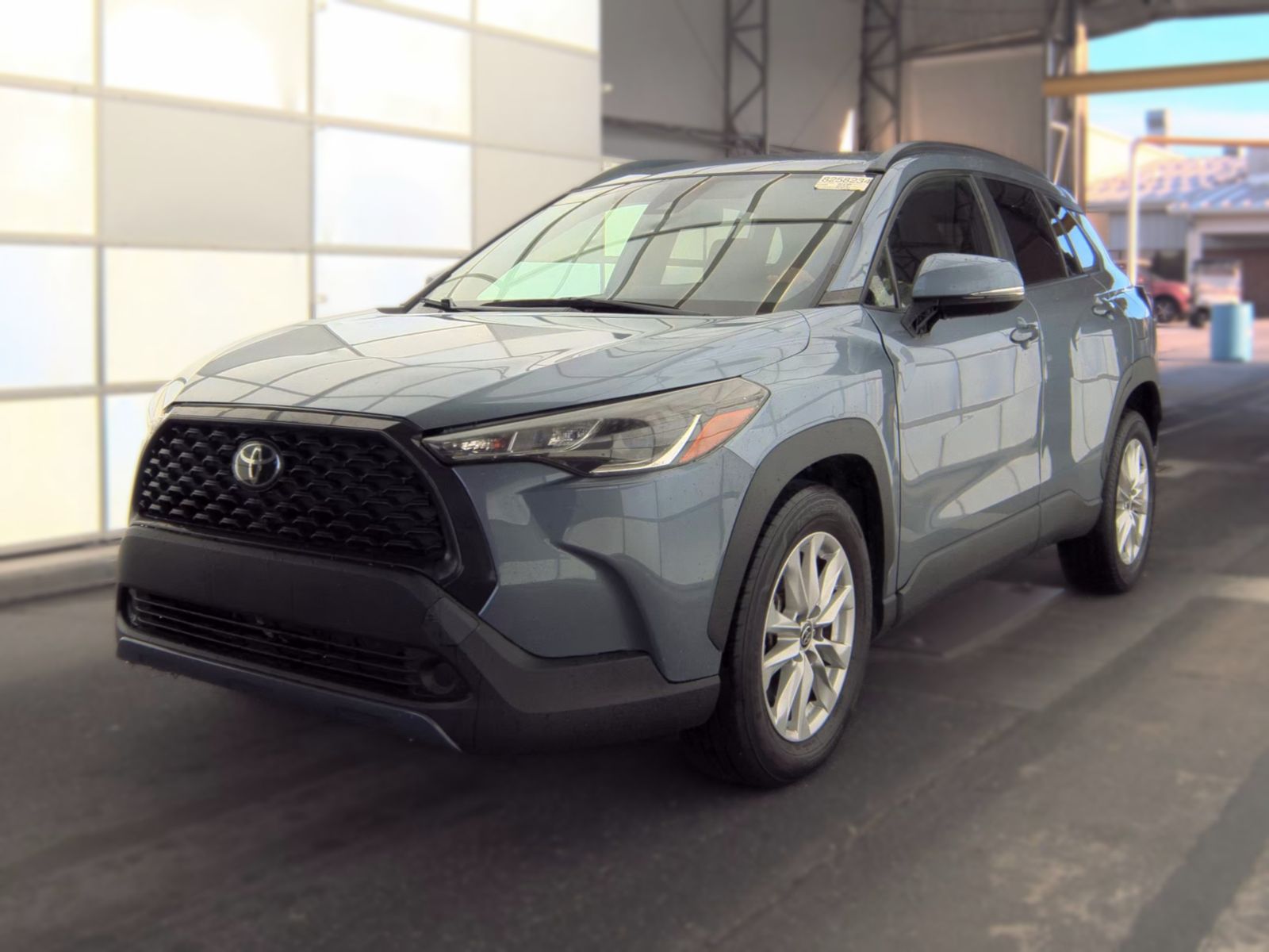 2022 TOYOTA COROLLA CROSS LE - 1