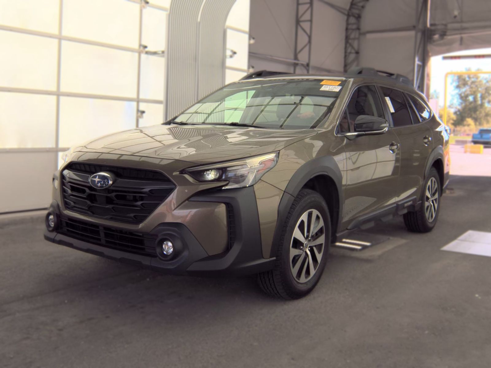 2023 SUBARU OUTBACK Premium - 1