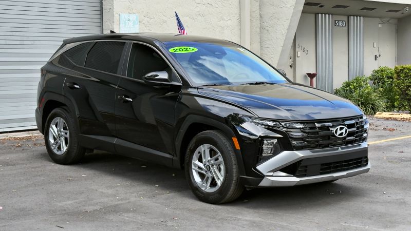 2025 HYUNDAI TUCSON SE - 1