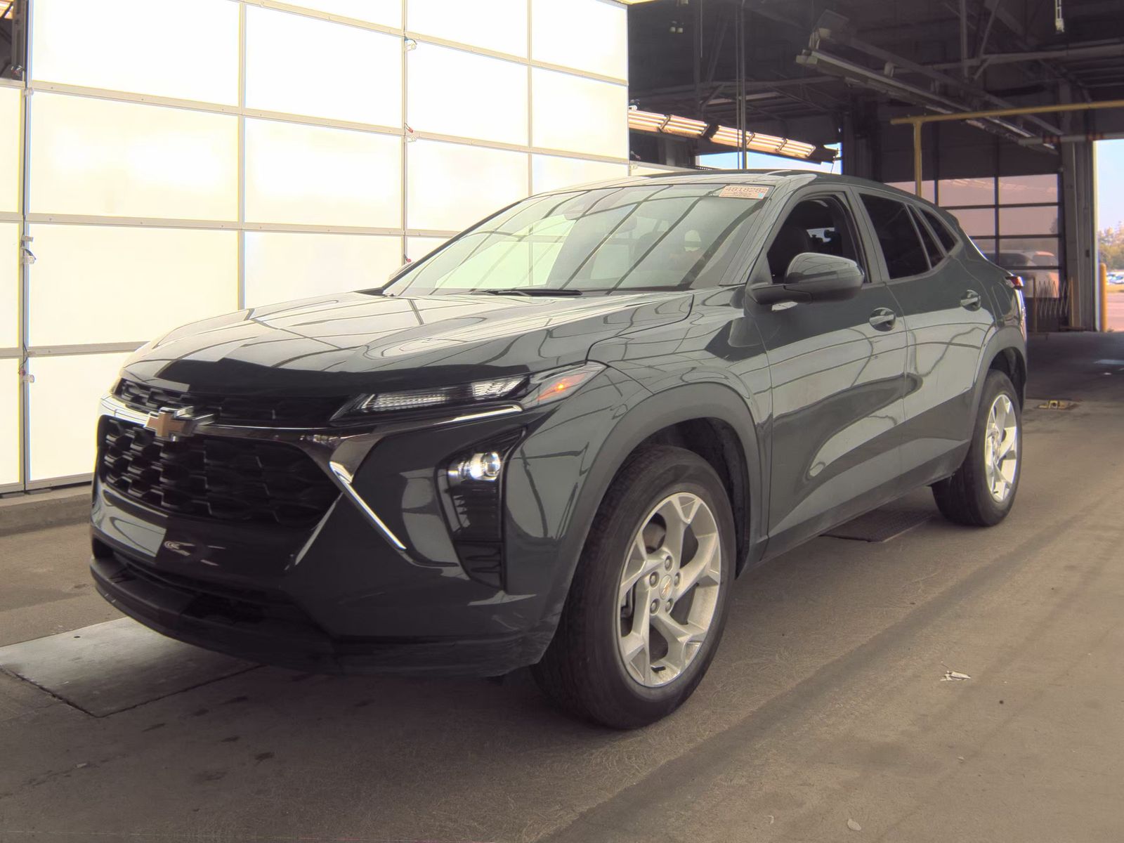 2025 CHEVROLET TRAX LS - 1