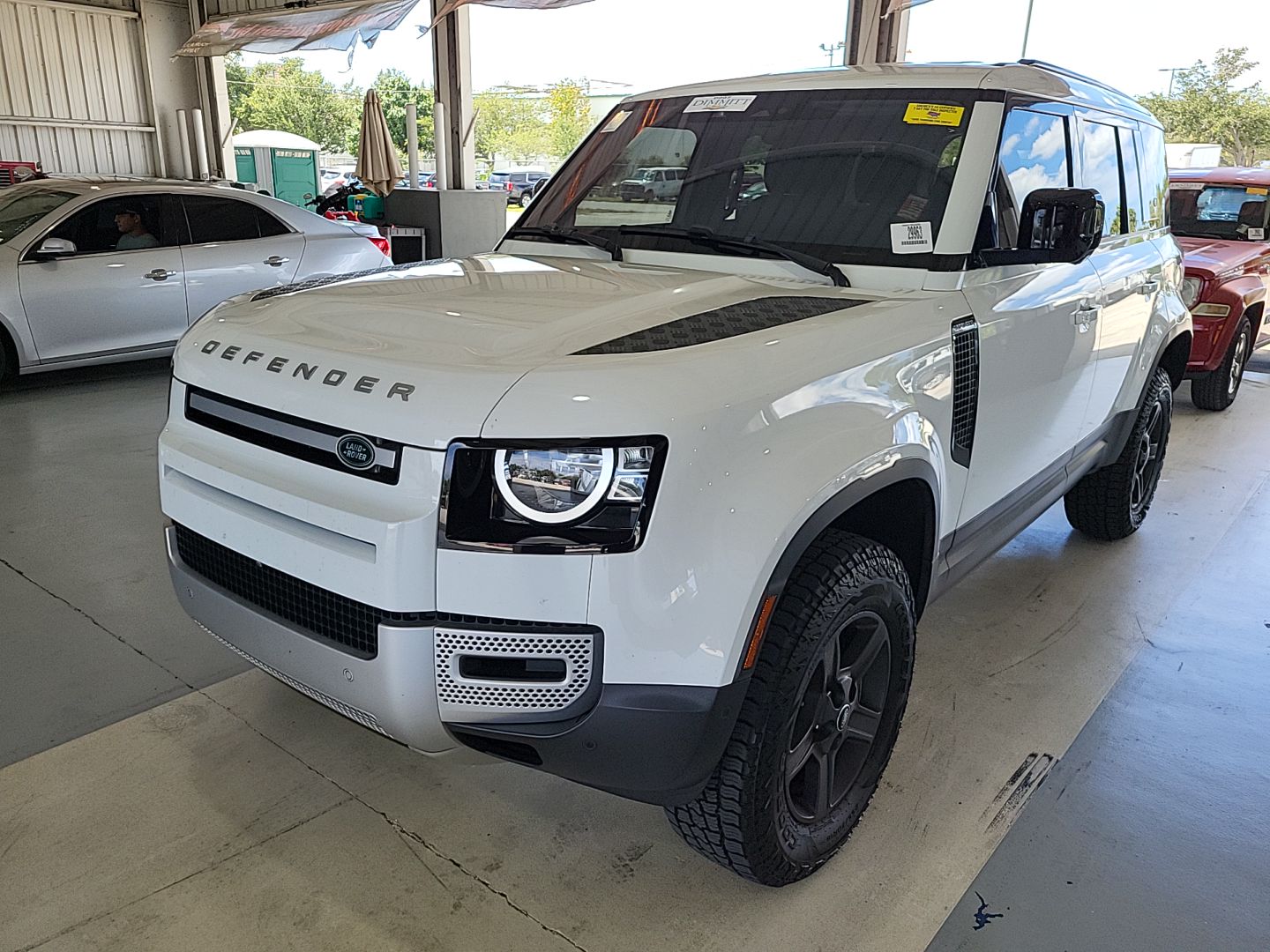 2020 LAND ROVER DEFENDER 110 Base - 1