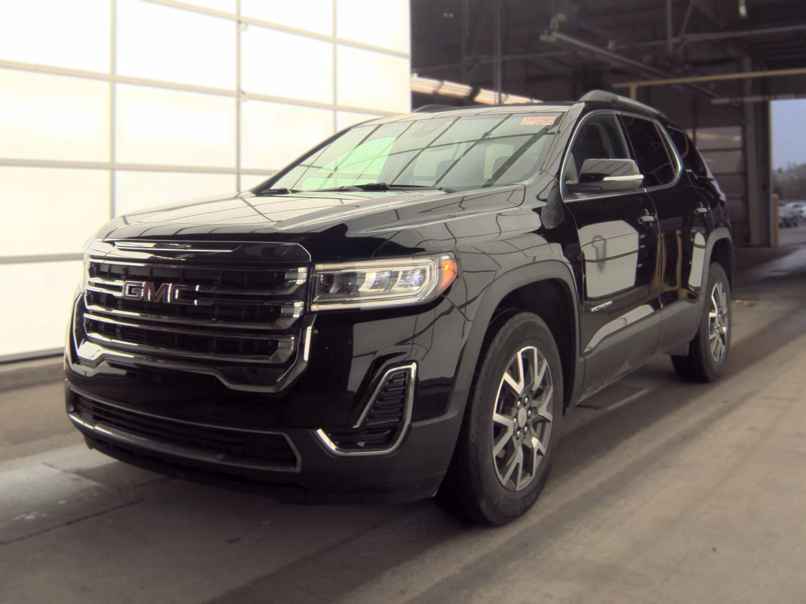 2023 GMC ACADIA SLE - 1
