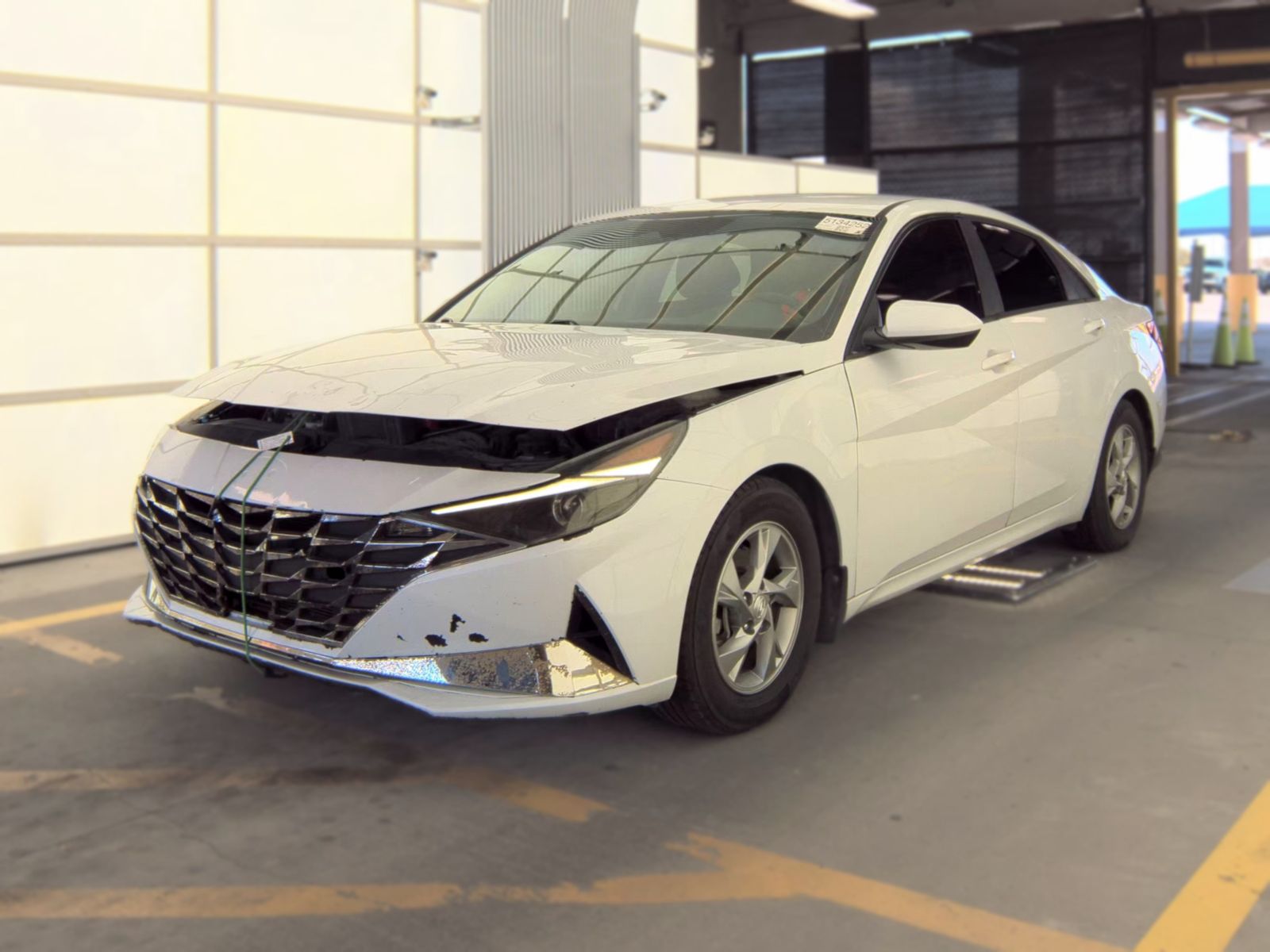 2022 HYUNDAI ELANTRA SE - 1