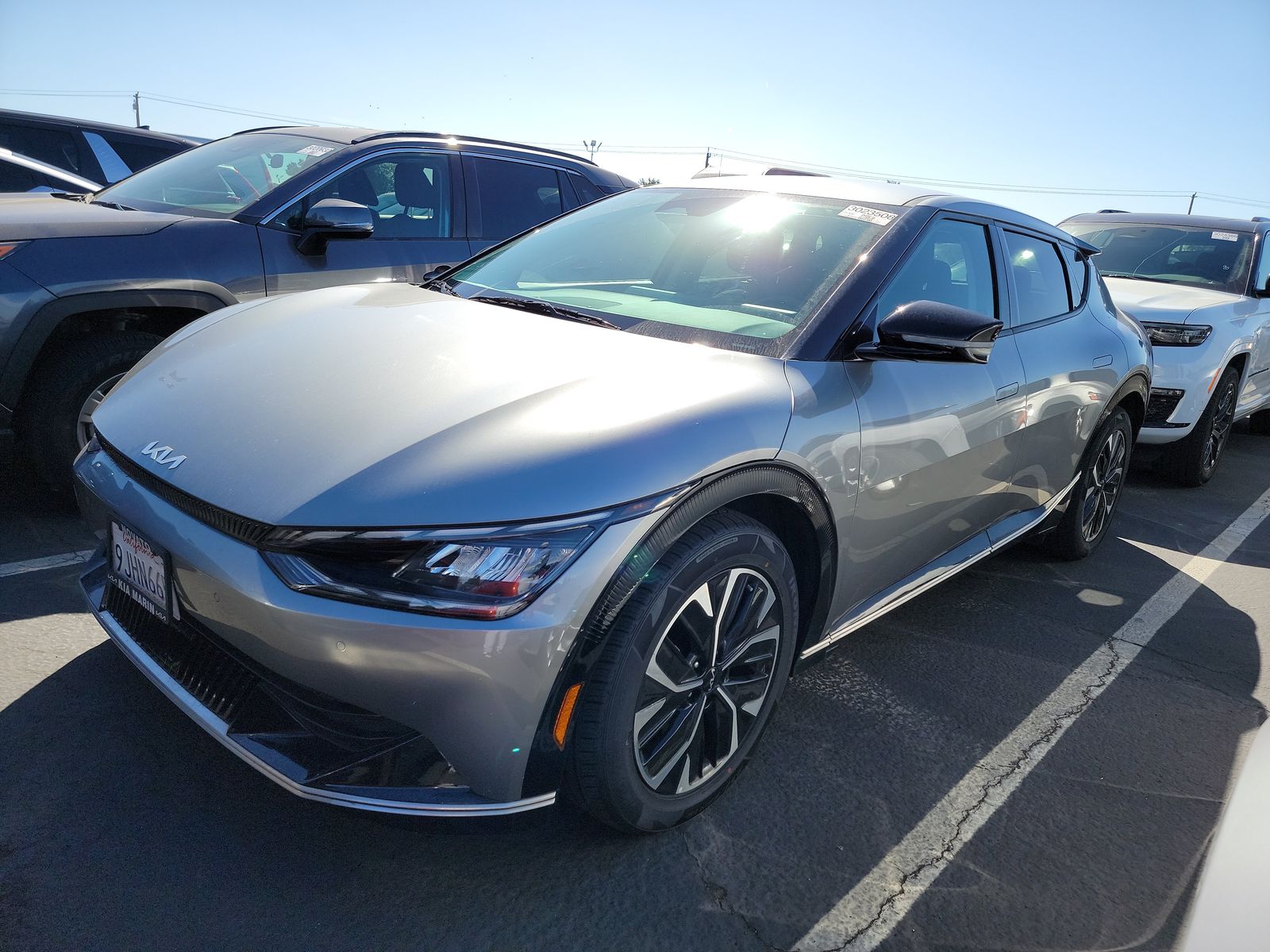 2023 KIA EV6 Wind - 1