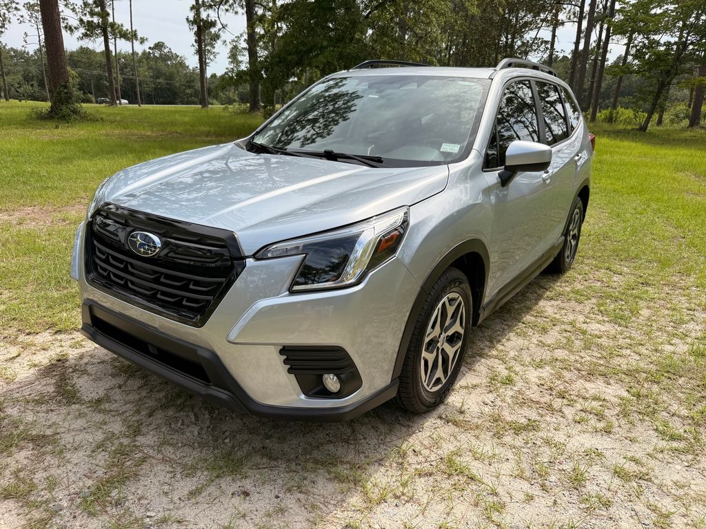 2022 SUBARU FORESTER Premium - 1