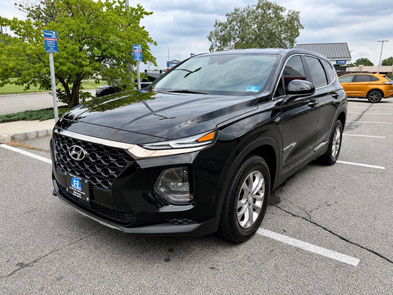 2019 HYUNDAI SANTA FE SE - 1