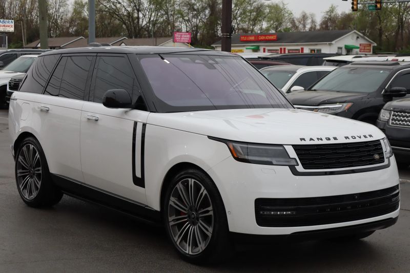 2023 LAND ROVER RANGE ROVER SE - 1