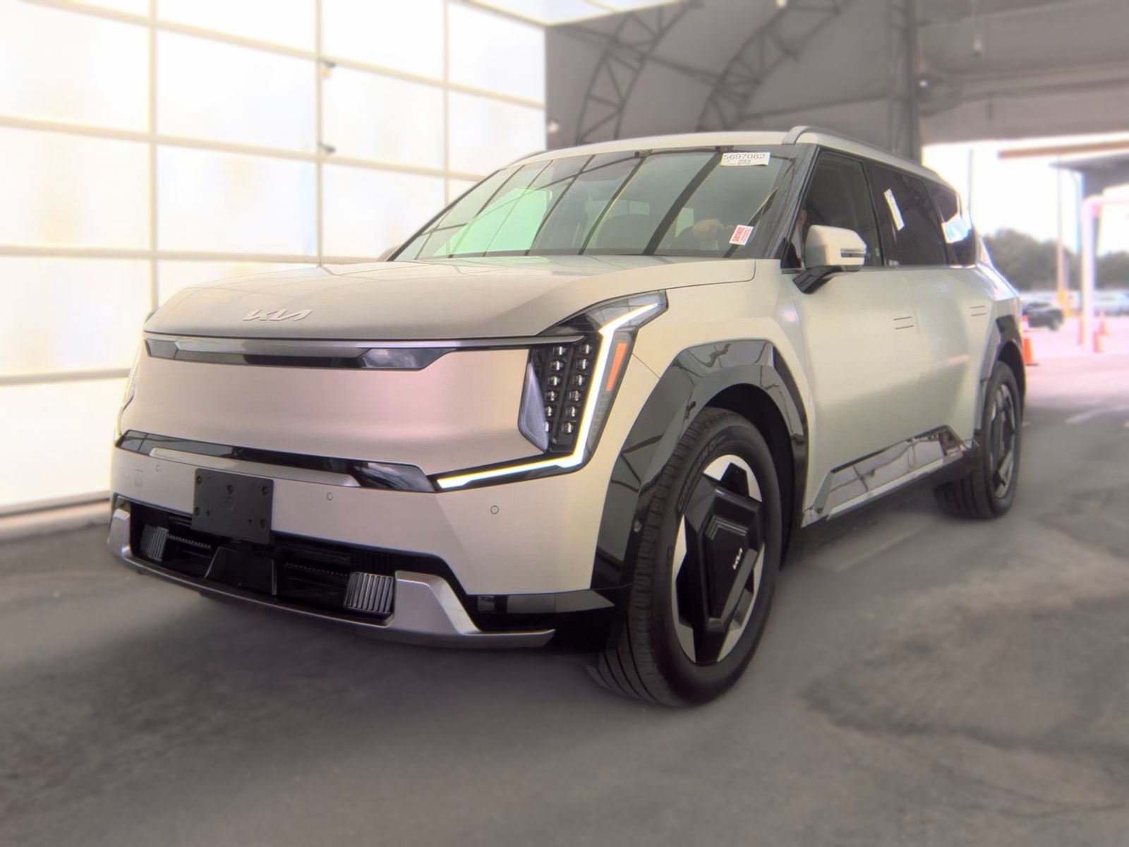 2024 KIA EV9 Land - 1