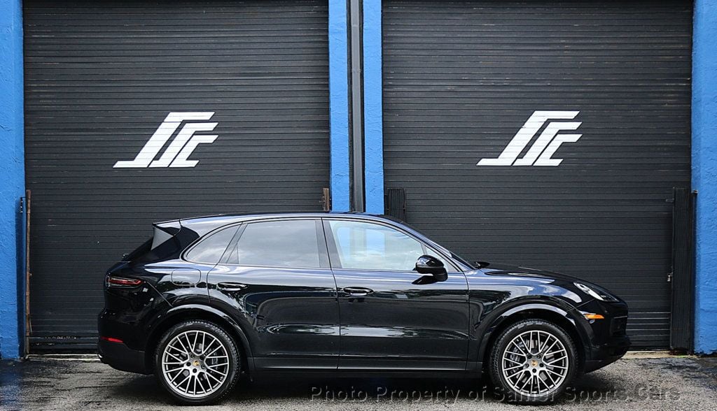 2022 PORSCHE CAYENNE PLATINUM Edition - 1