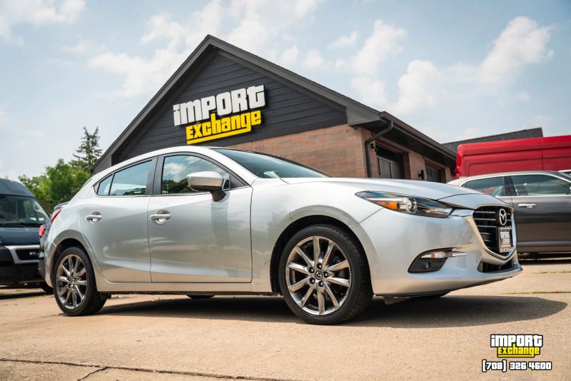 2018 MAZDA MAZDA3 GRAND Touring - 1