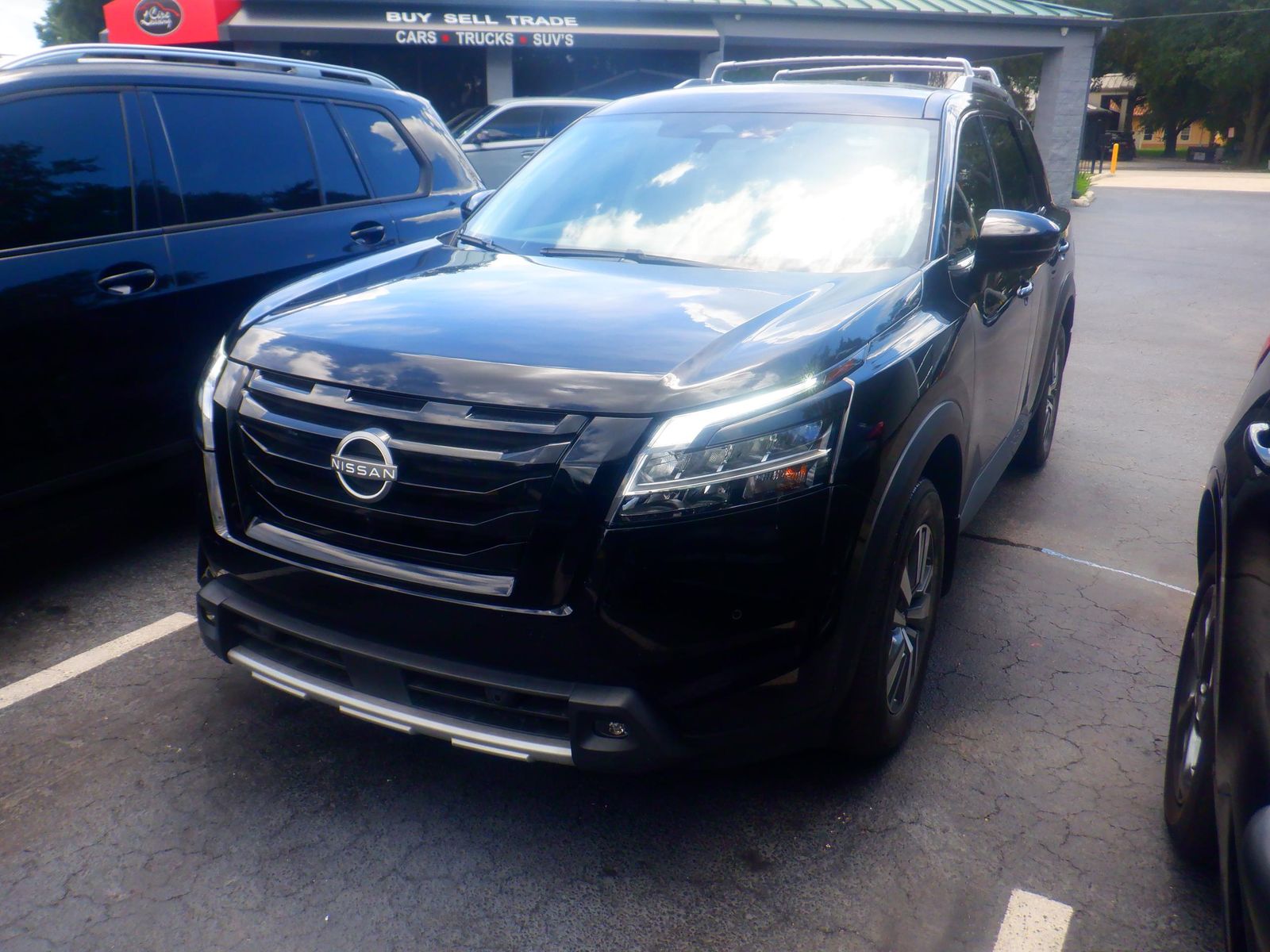 2024 NISSAN PATHFINDER SL - 1