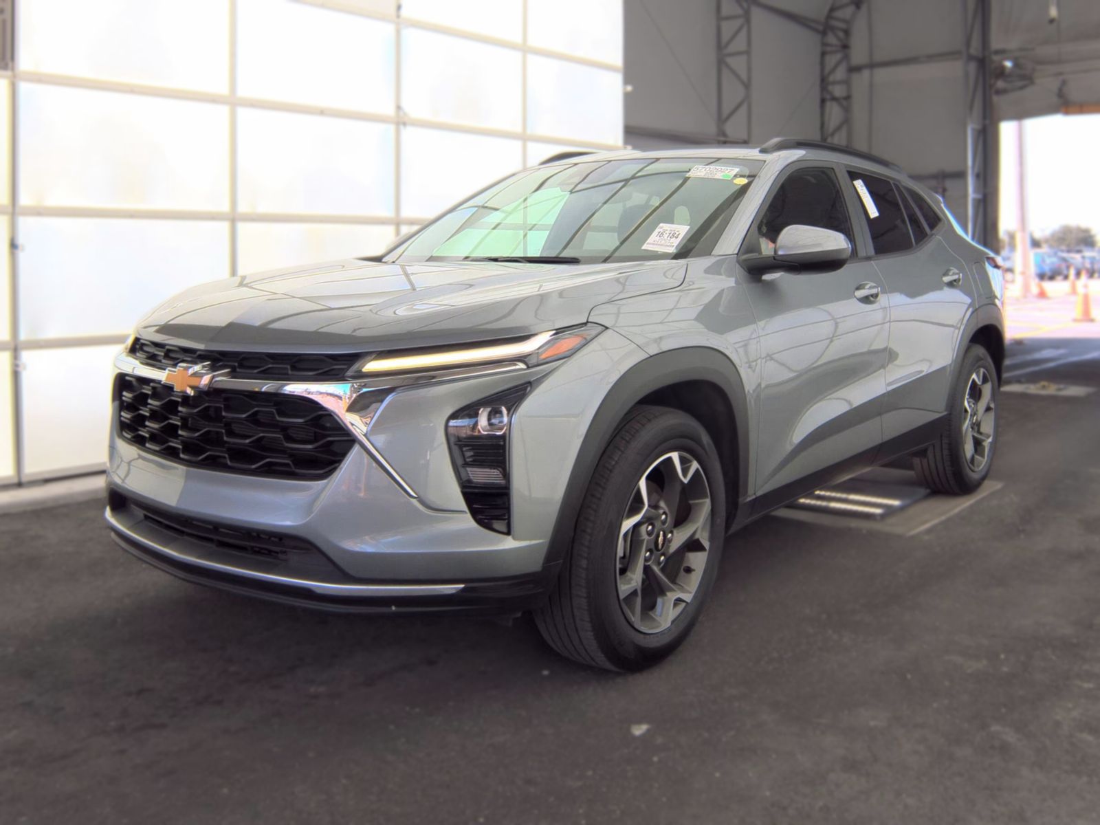 2024 CHEVROLET TRAX LT - 1