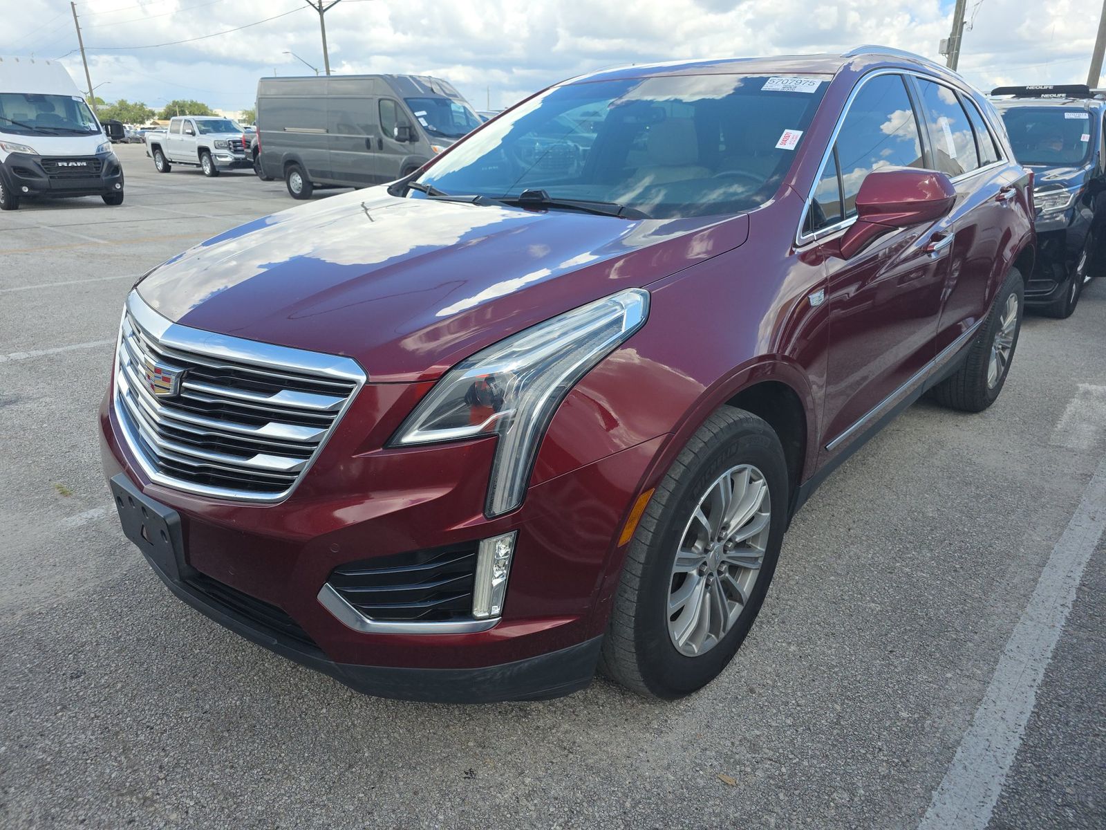 2017 CADILLAC XT5 Luxury - 1