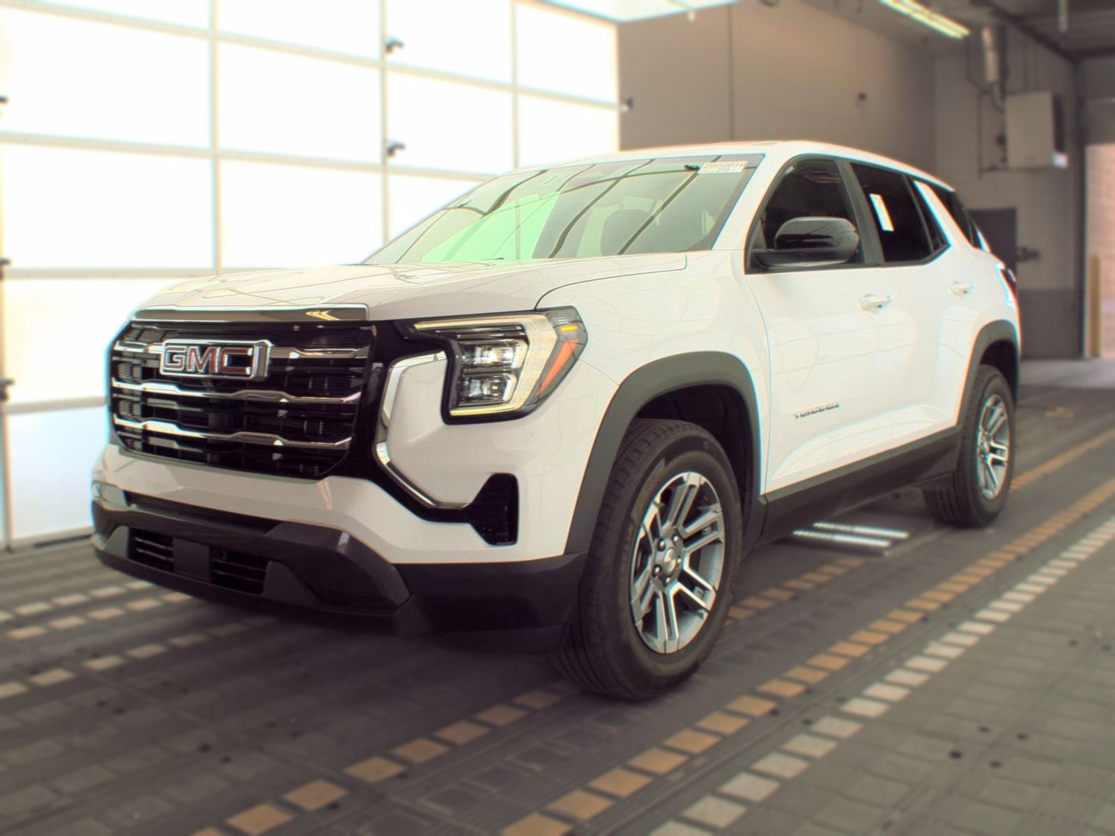2025 GMC TERRAIN Elevation - 1