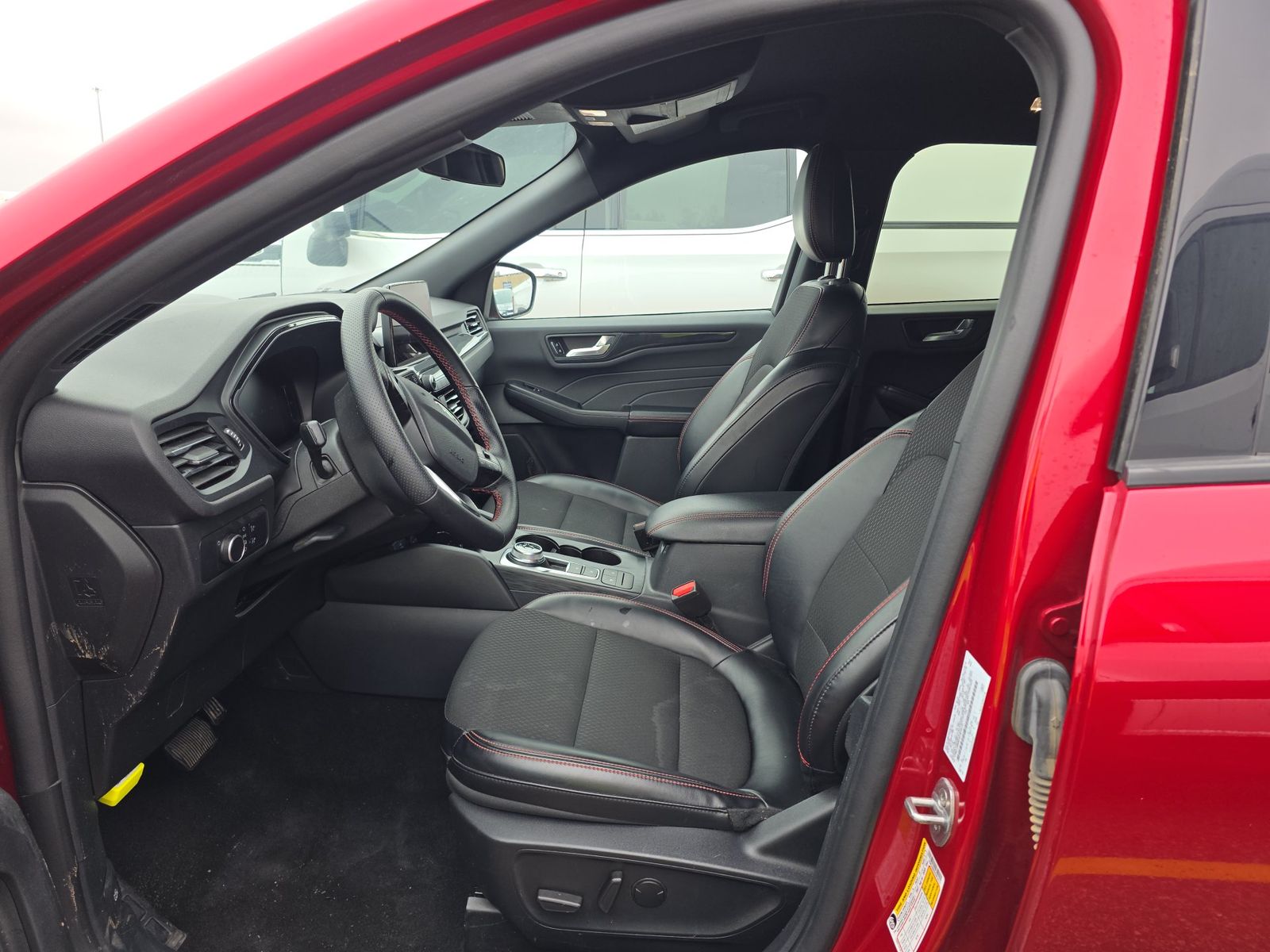 2025 FORD ESCAPE ST-Line - 1