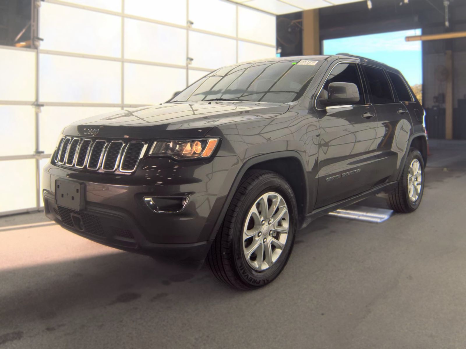 2021 JEEP GRAND CHEROKEE LAREDO E Edition - 1