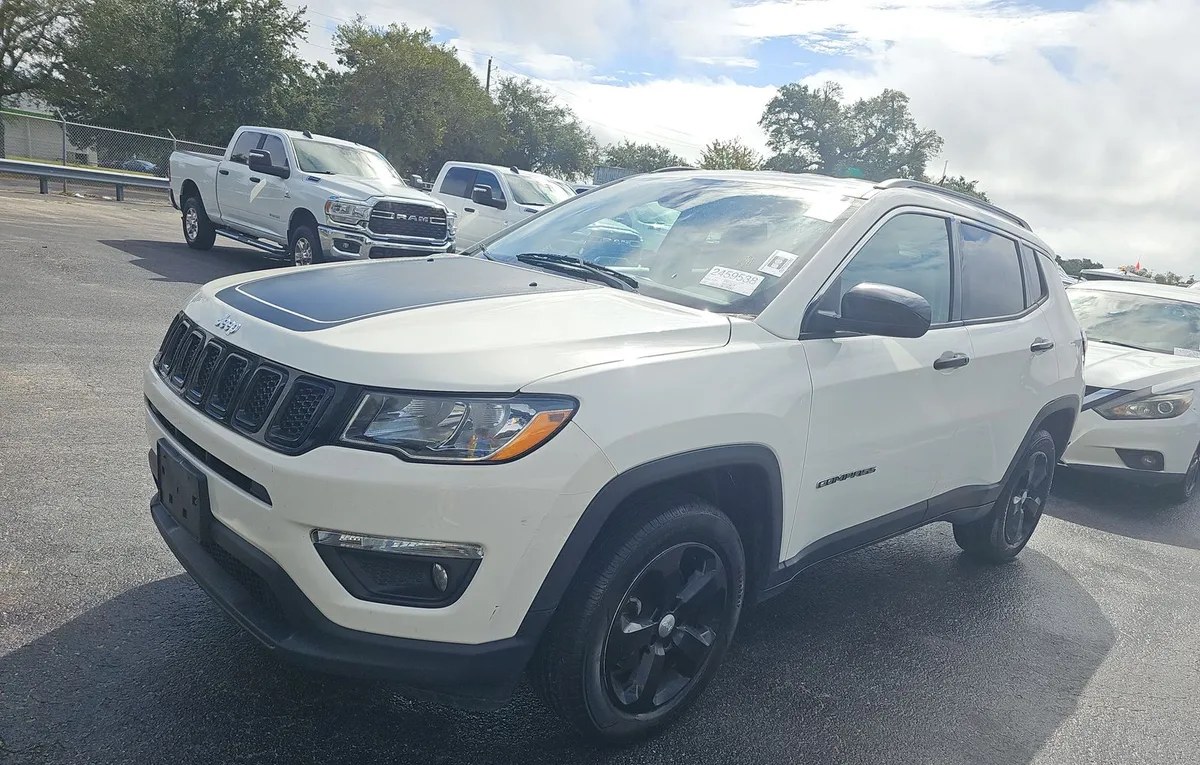 2019 JEEP COMPASS Latitude - 1