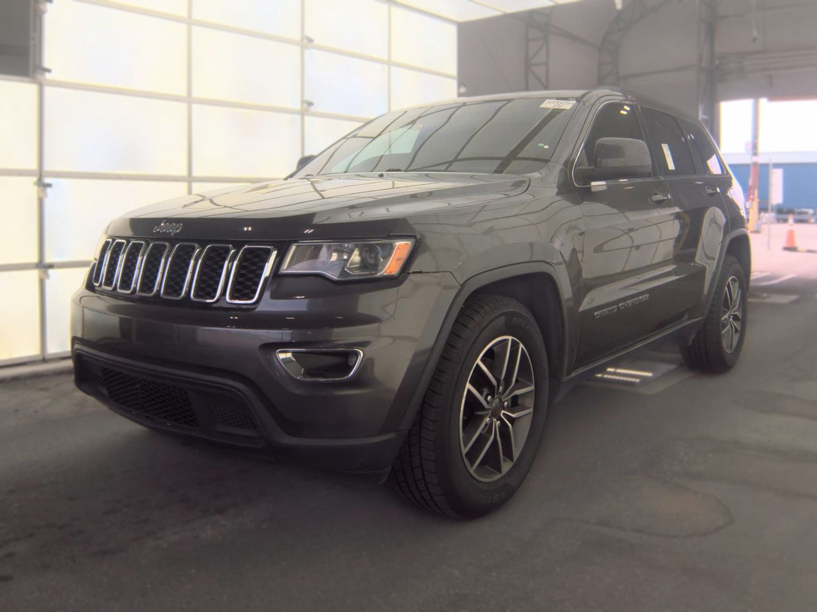 2019 JEEP GRAND CHEROKEE LAREDO E Edition - 1