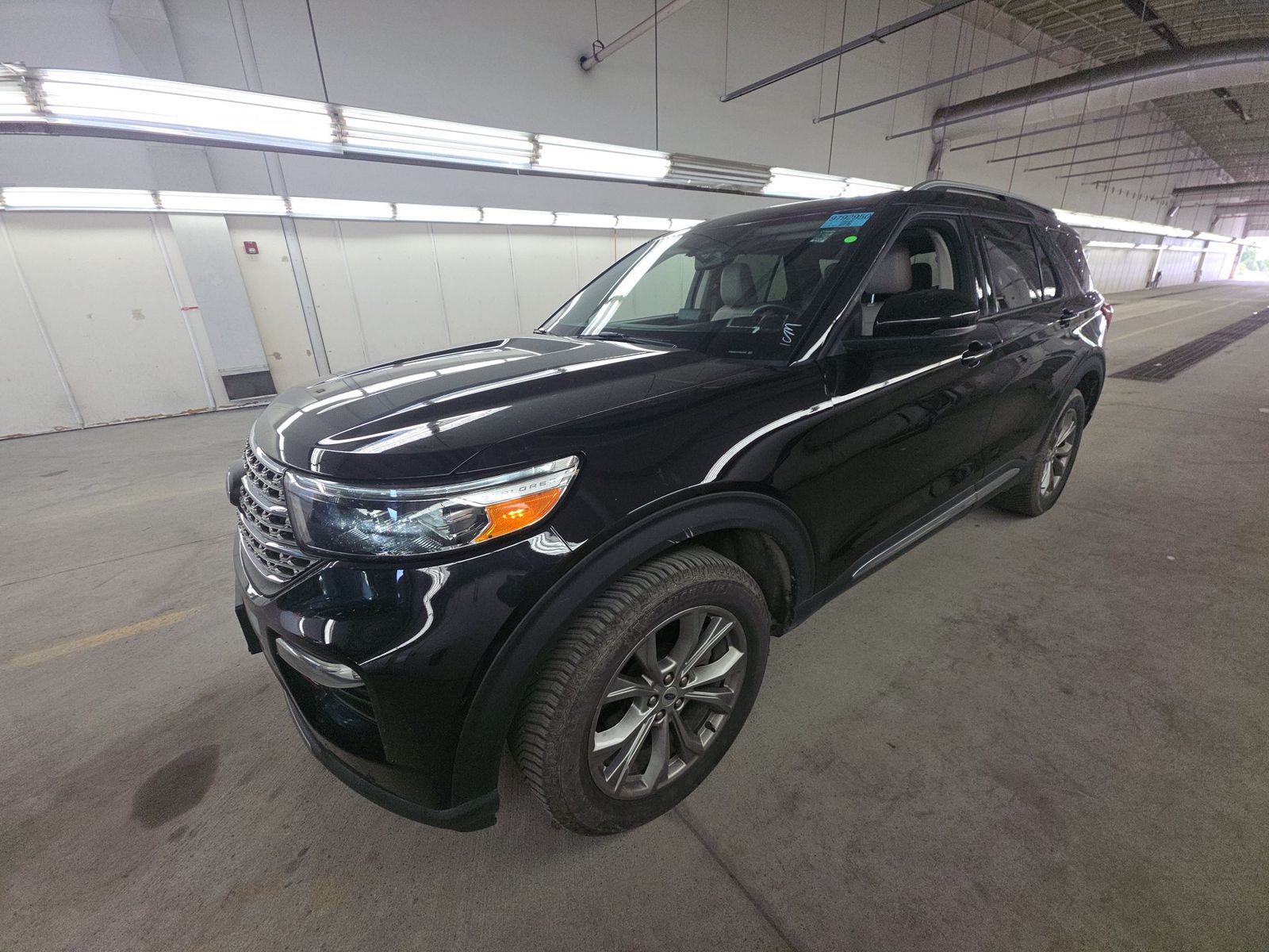 2023 FORD EXPLORER Limited - 1