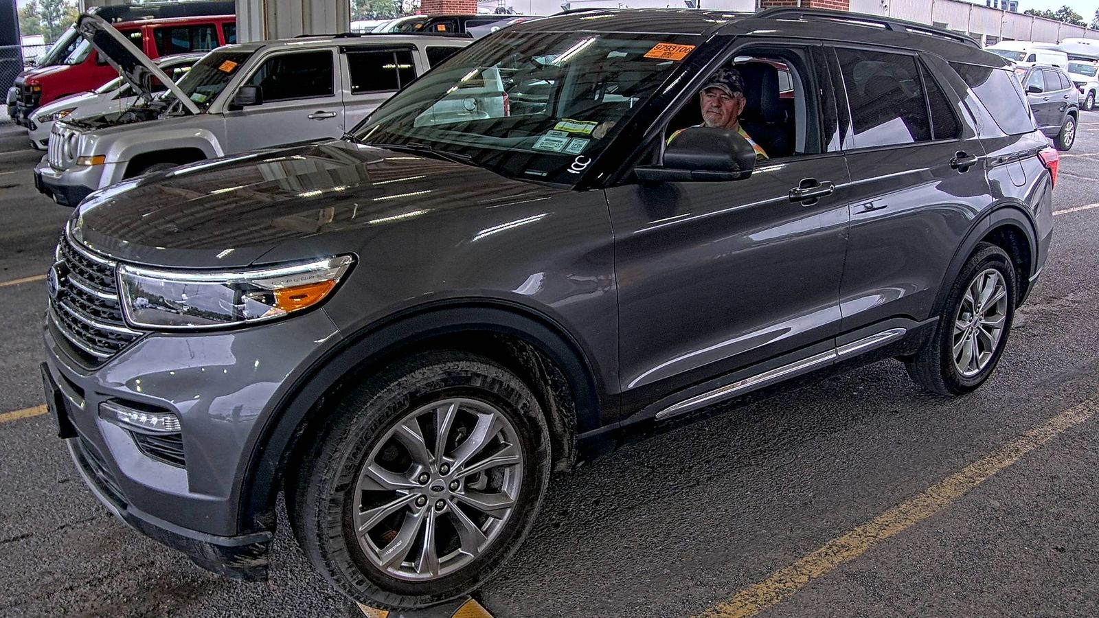 2023 FORD EXPLORER XLT - 1